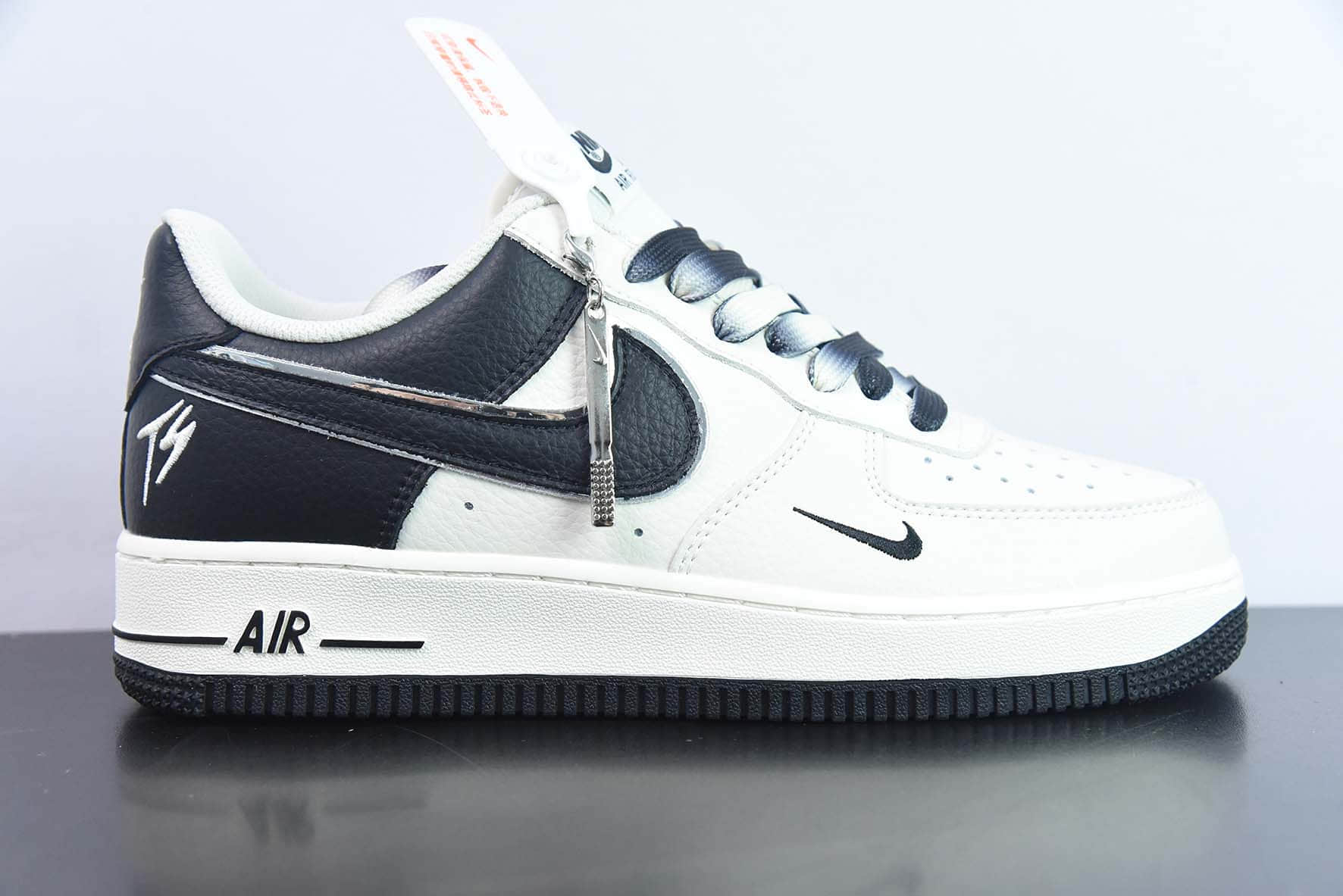 耐克Nike Air Force 1'07 Low 米黑TS小钩空军一号低帮休闲板鞋纯原版本 货号：IO5636-333