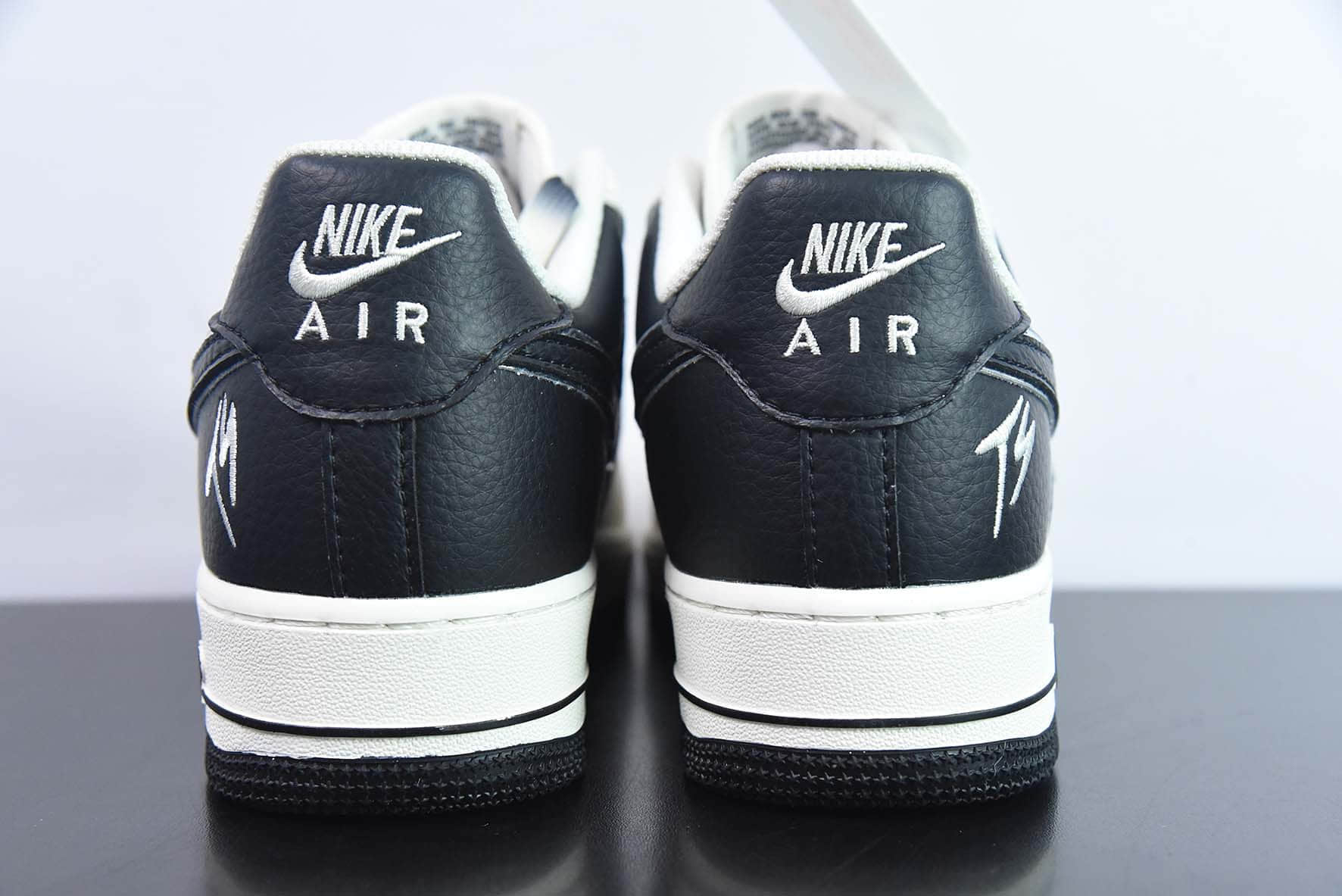 耐克Nike Air Force 1'07 Low 米黑TS小钩空军一号低帮休闲板鞋纯原版本 货号：IO5636-333