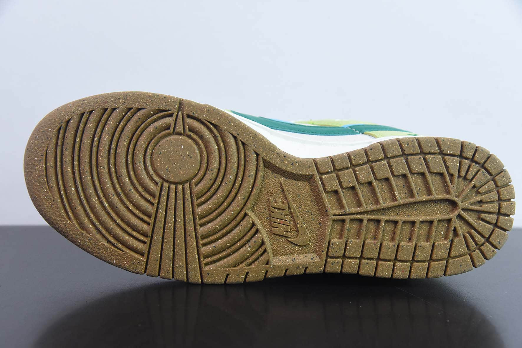 耐克Nike SB Dunk Low SE85 花朵苹果绿浅灰深绿蓝双钩扣篮系列低帮休闲运动滑板板鞋纯原版本 货号：DO9457-125