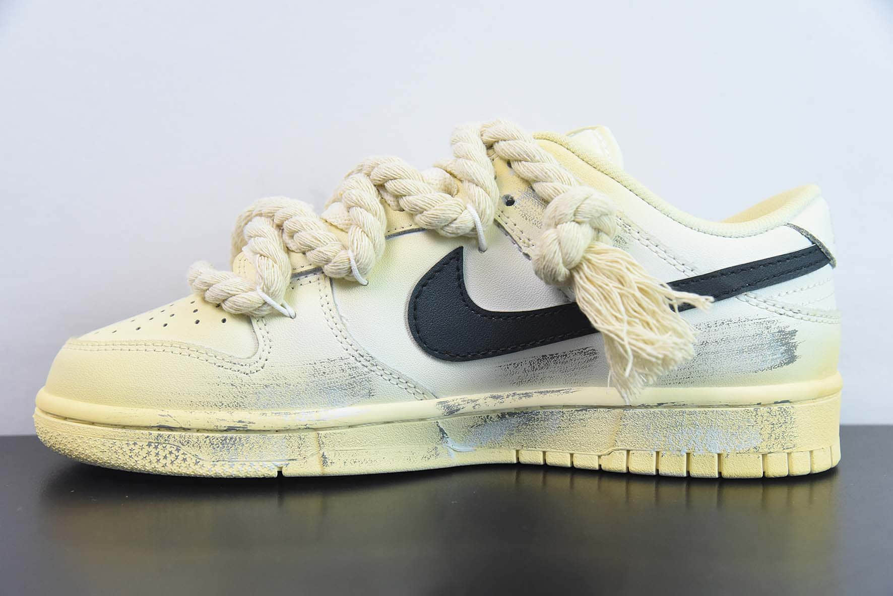 耐克Nike Dunk LowWhiteSail' 热浪制造氧化做旧麻绳绑带浸染沙漠米白色低帮板鞋纯原版本 货号：DD1503-121