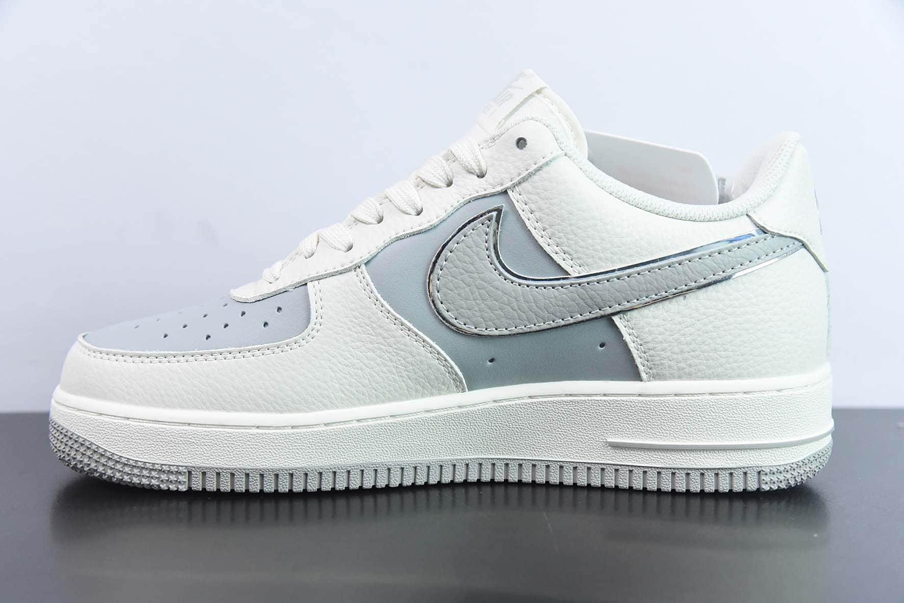 耐克Nike Air Force 1 Low米灰拼接小勾空军一号低帮休闲板鞋纯原版本 货号：BM2023-101 