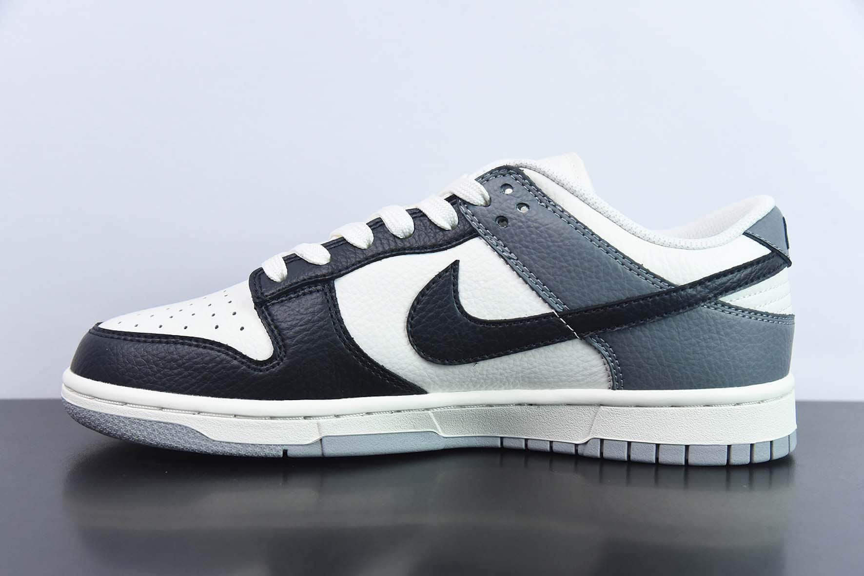 耐克Nike SB Dunk Low SB 地球太阳蓝天白云低帮休闲板鞋纯原版本 货号：BB1609-113 