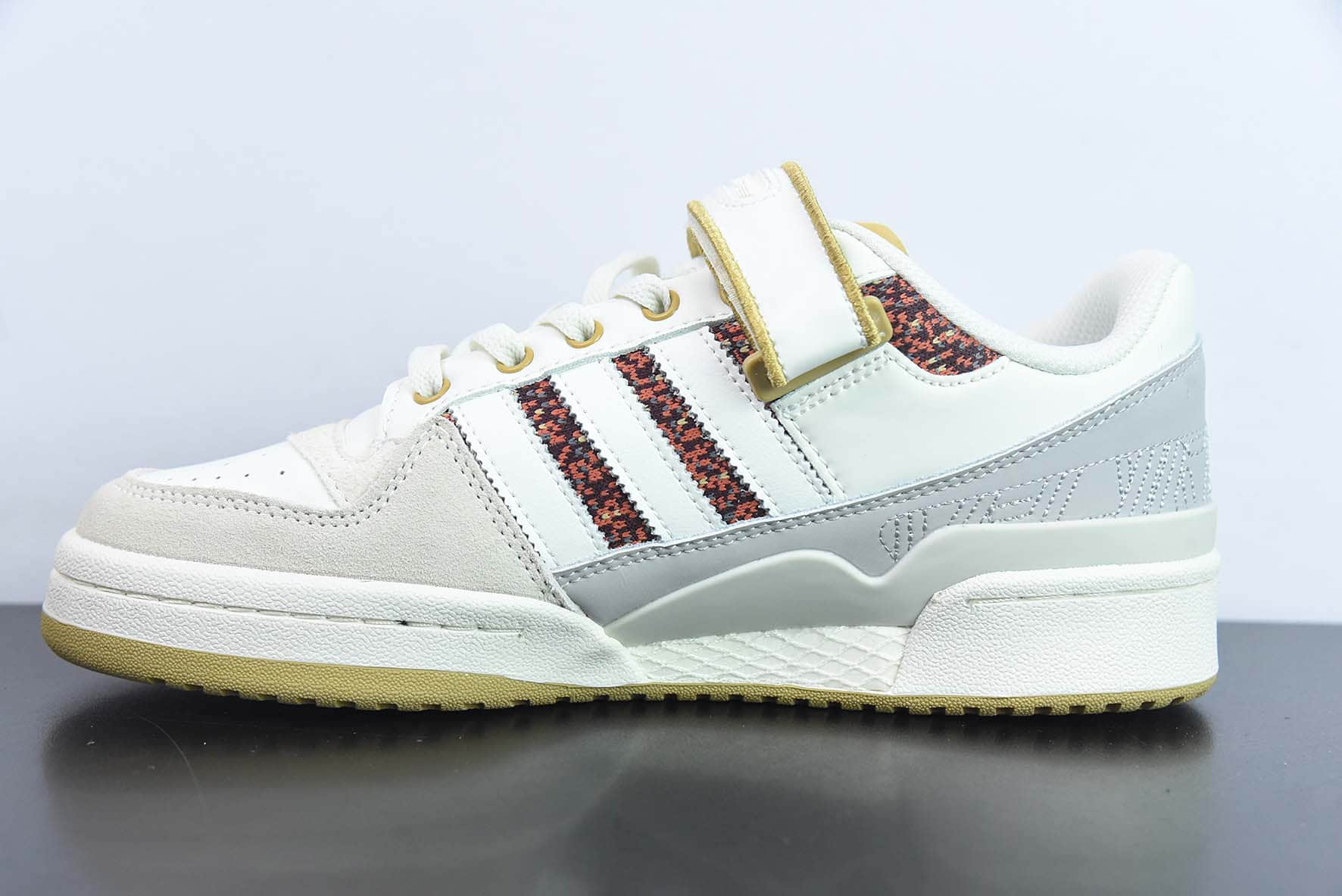 阿迪达斯Adidas Originals Forum 84 ADV Low 罗马系列米白浅灰红魔术贴低帮复古系带百搭休闲运动板鞋纯原版本 货号：HQ4604 