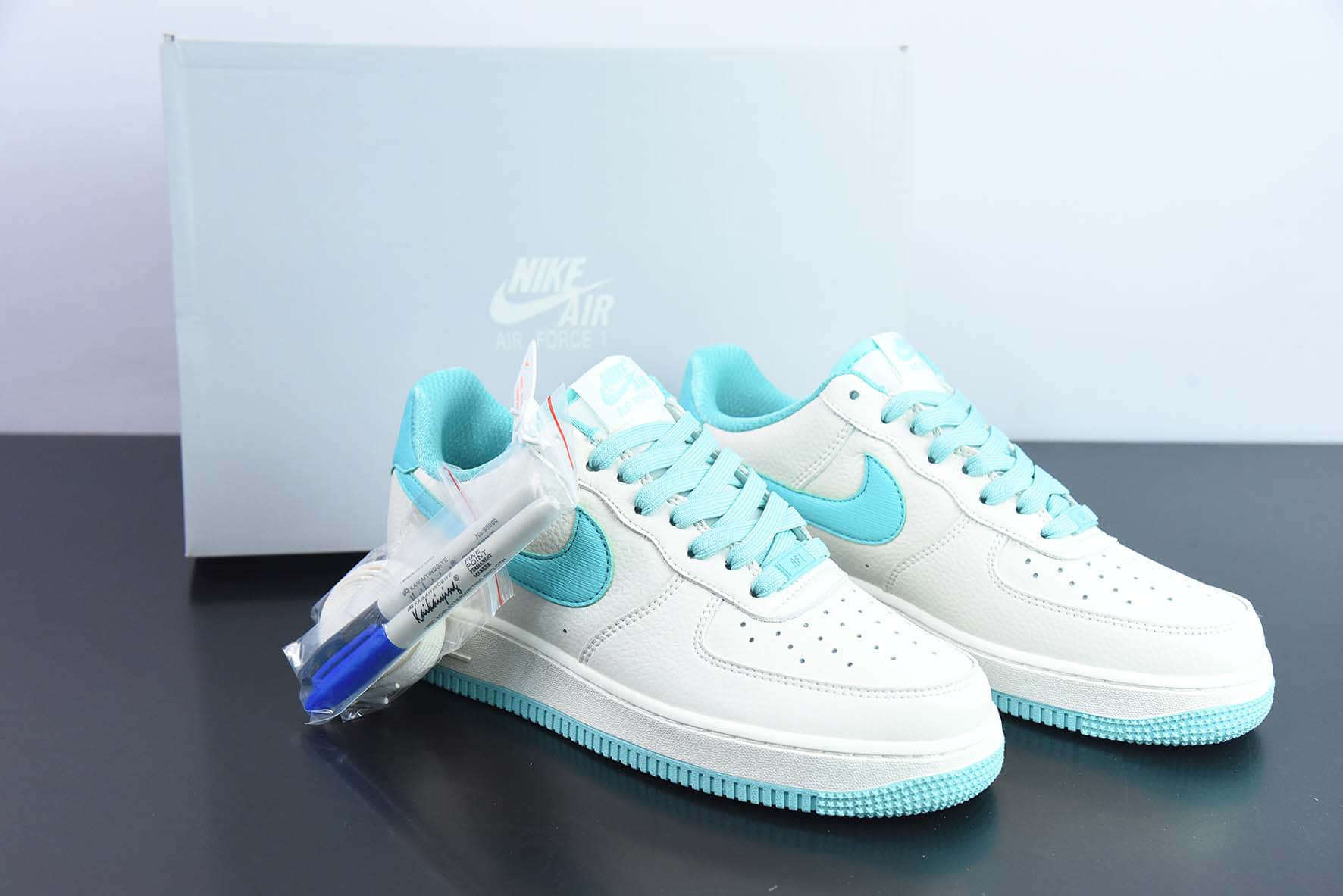 耐克Nike Air Force 1 '07 Low 蒂芙尼白蓝空军一号低帮休闲板鞋纯原版本 货号：TP0096-255