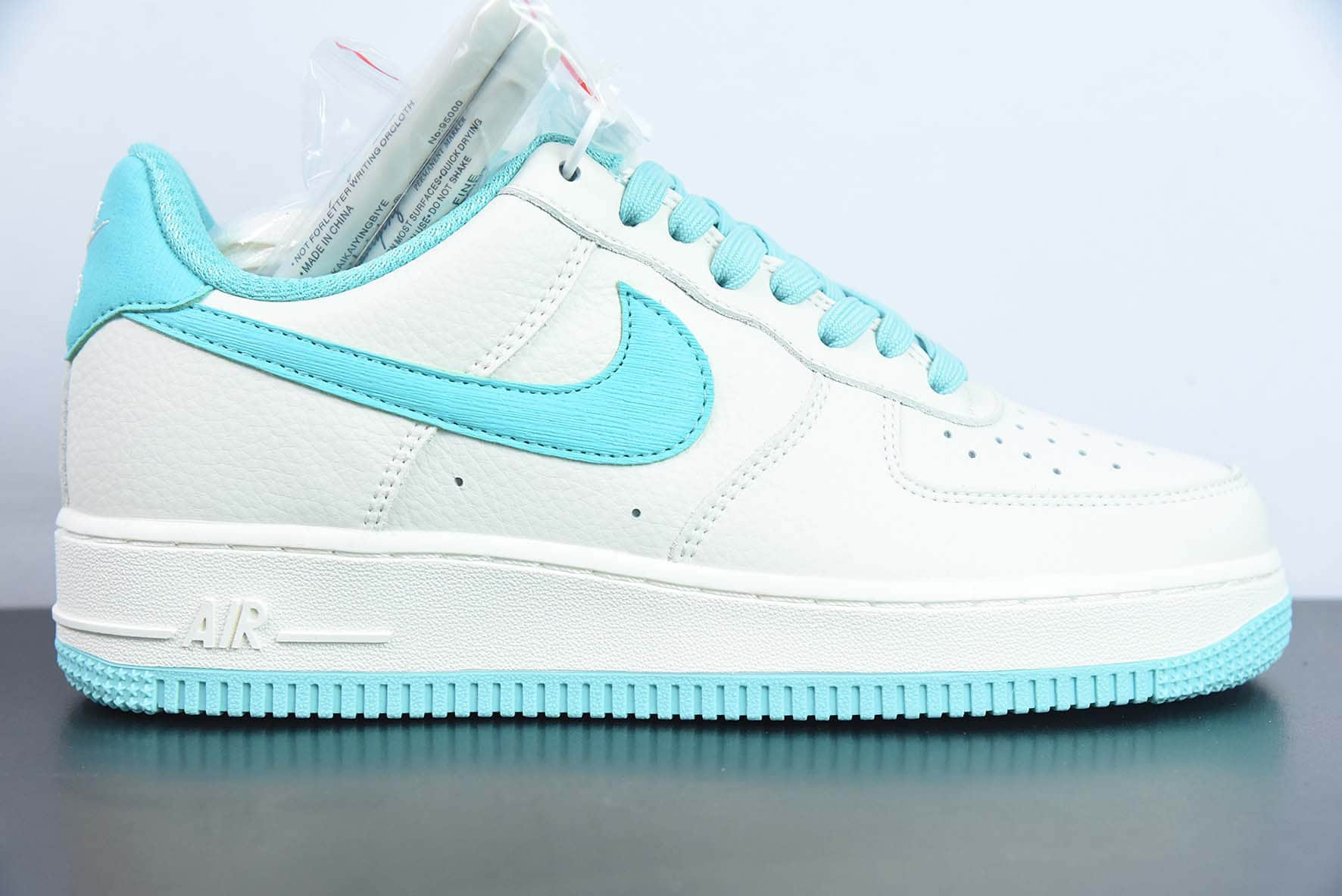 耐克Nike Air Force 1 '07 Low 蒂芙尼白蓝空军一号低帮休闲板鞋纯原版本 货号：TP0096-255