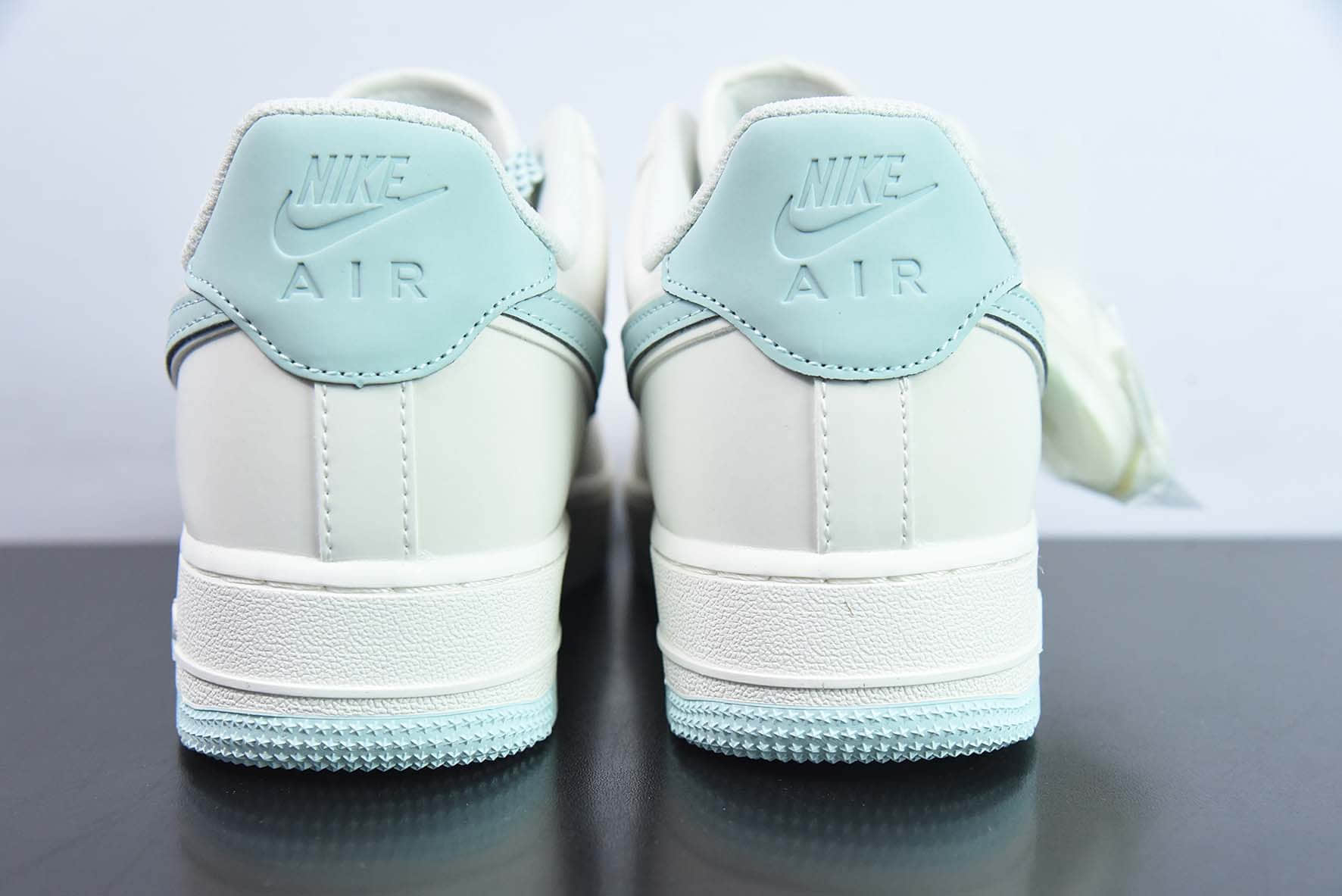 耐克Nike Air Force 1 Low '07 米冰蓝满天星低帮空军一号休闲板鞋纯原版本 货号：GL6835-011  