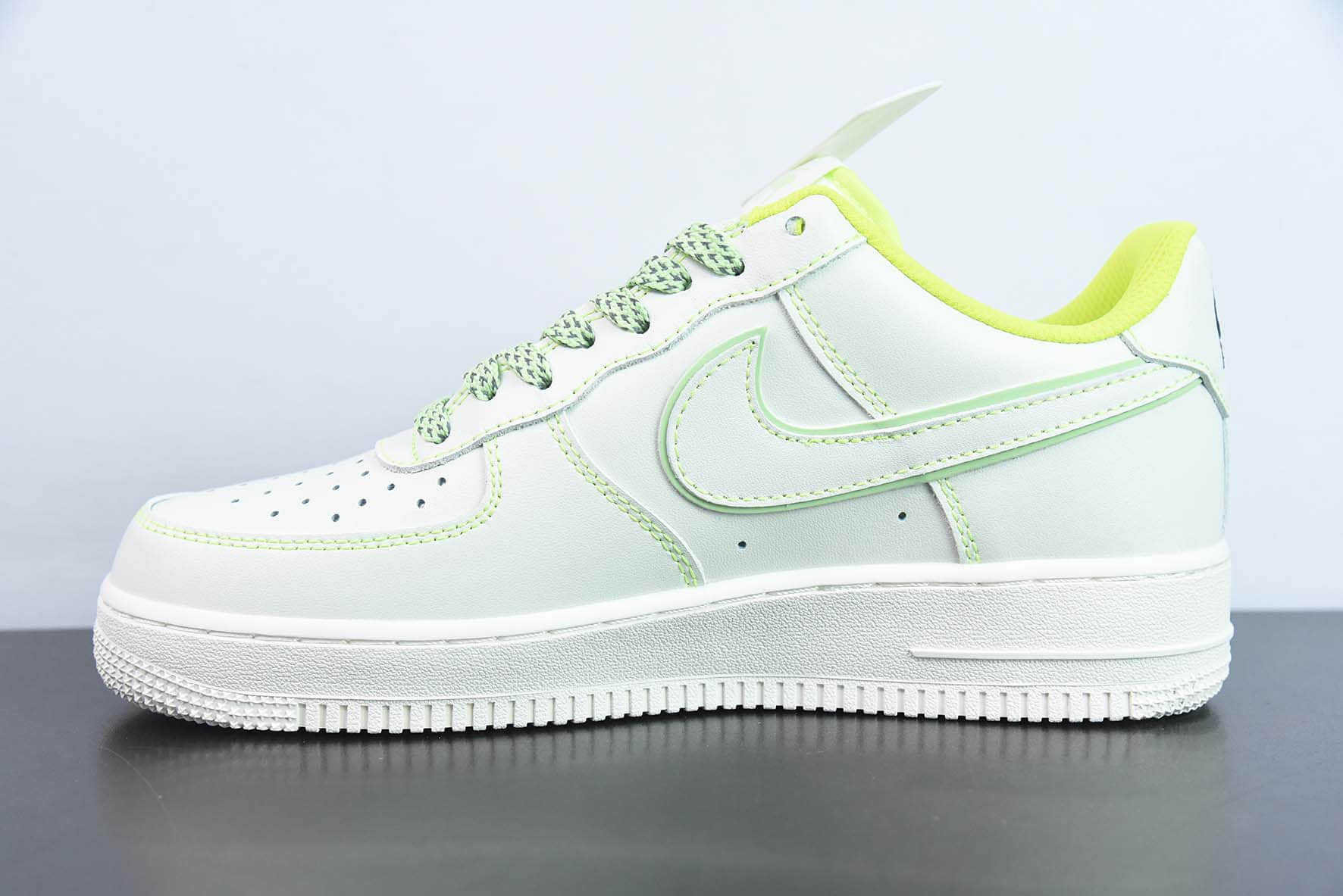 耐克Nike Air Force 1'07 Low 兔八哥白绿满天星空军一号低帮休闲板鞋纯原版本 货号：315122-909