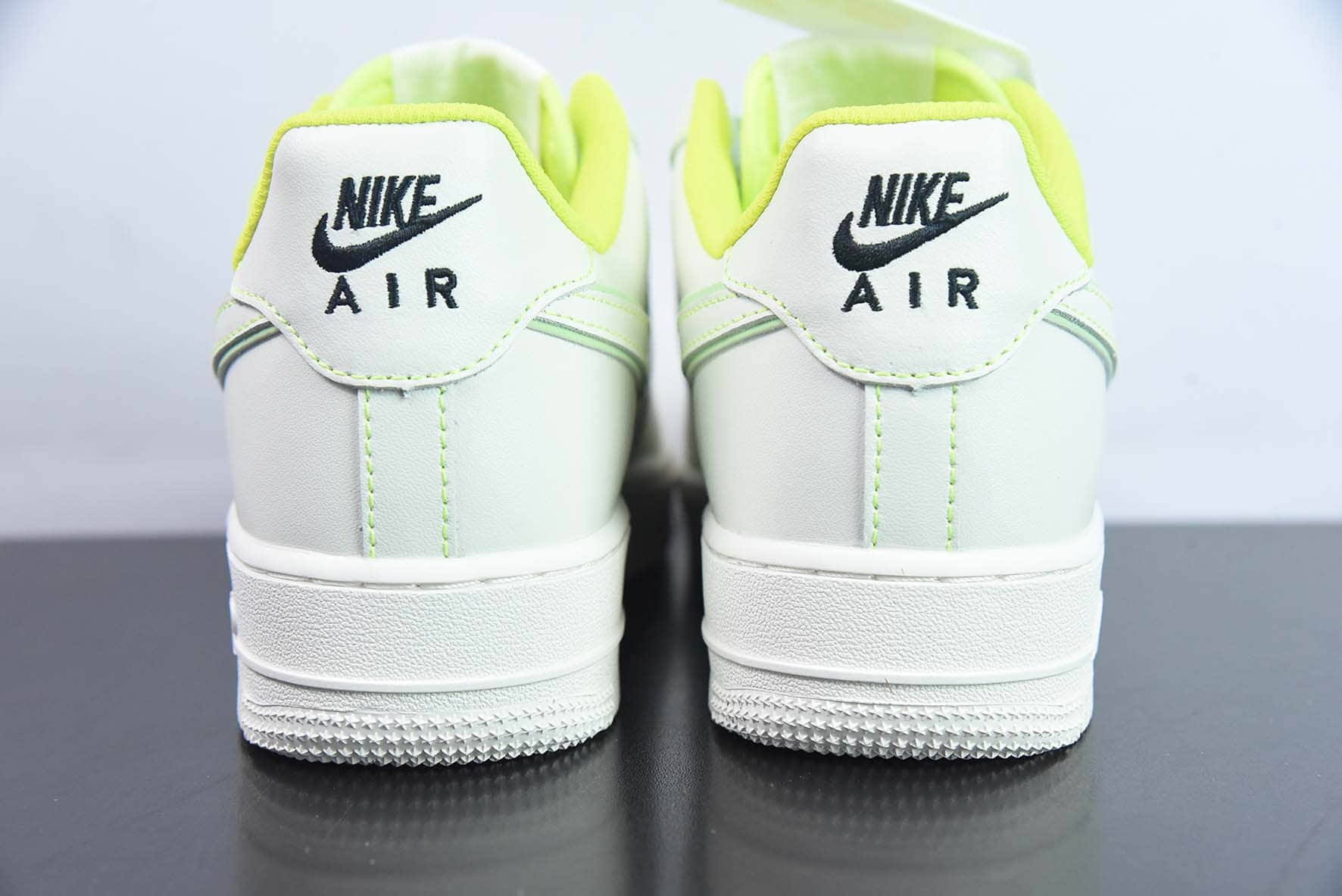 耐克Nike Air Force 1'07 Low 兔八哥白绿满天星空军一号低帮休闲板鞋纯原版本 货号：315122-909