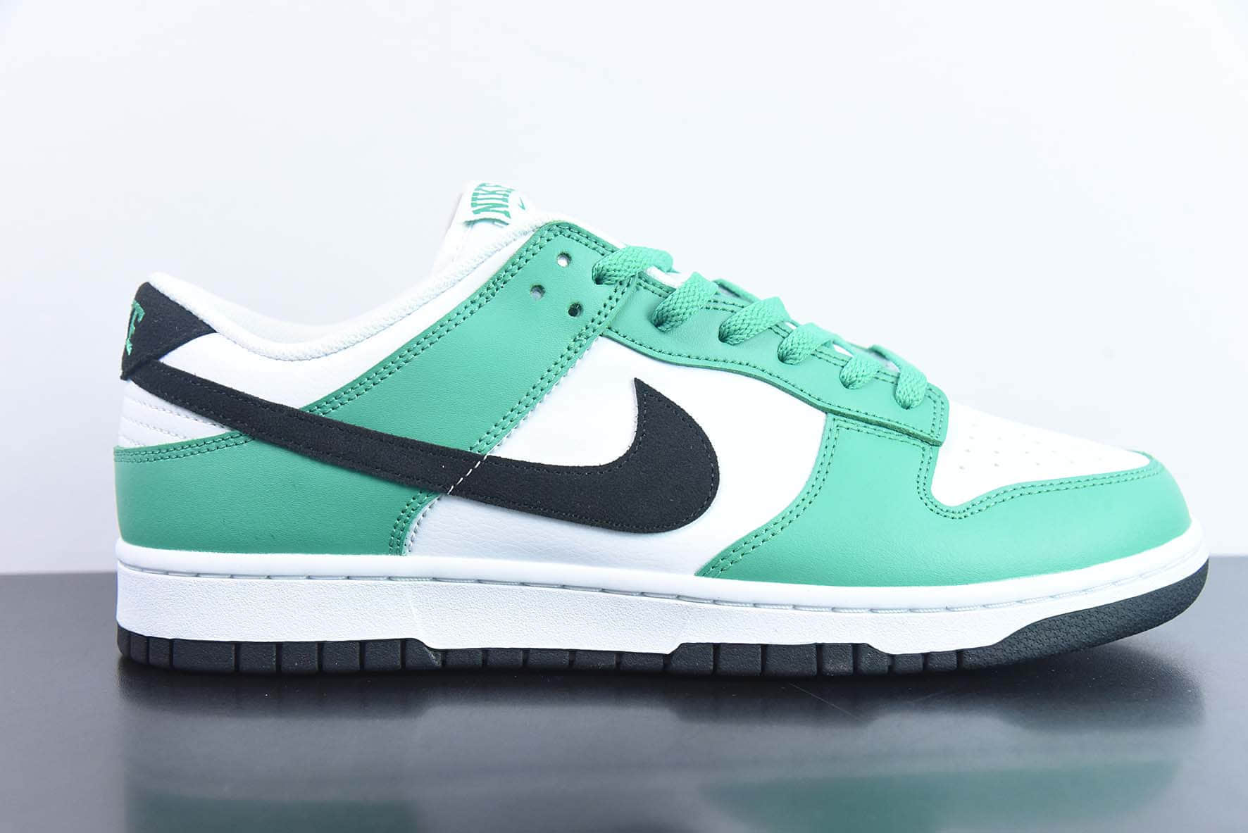 耐克Nike Dunk Low SE “Lottery Green”白绿黑SB低帮休闲滑板鞋纯原版本 货号：FN3612-300