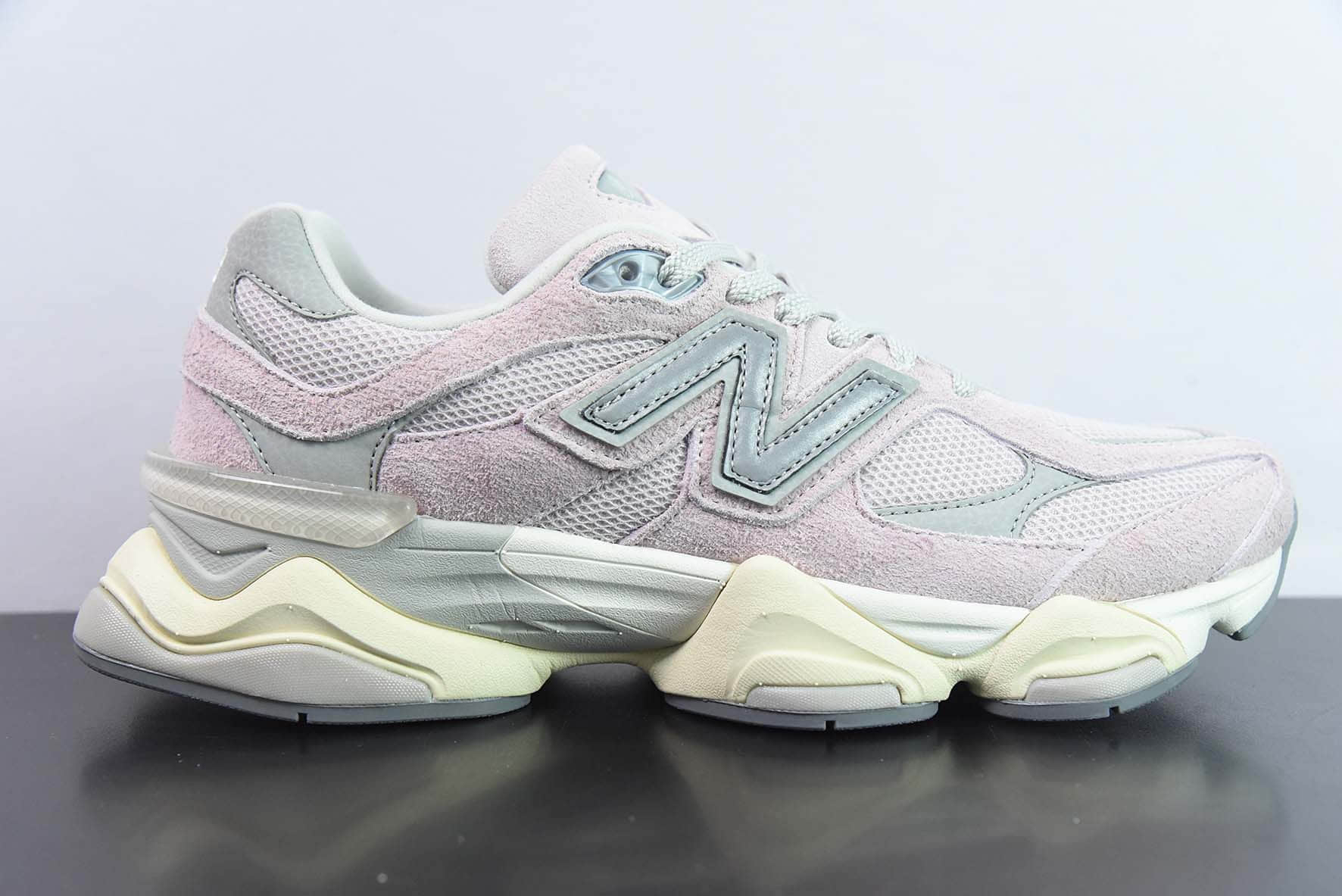 新百伦New Balance Joe Freshgoods x New Balance 9060系列联名款灰粉复古百搭老爹风小象蹄休闲运动跑步鞋纯原版本 货号：U9060HSP