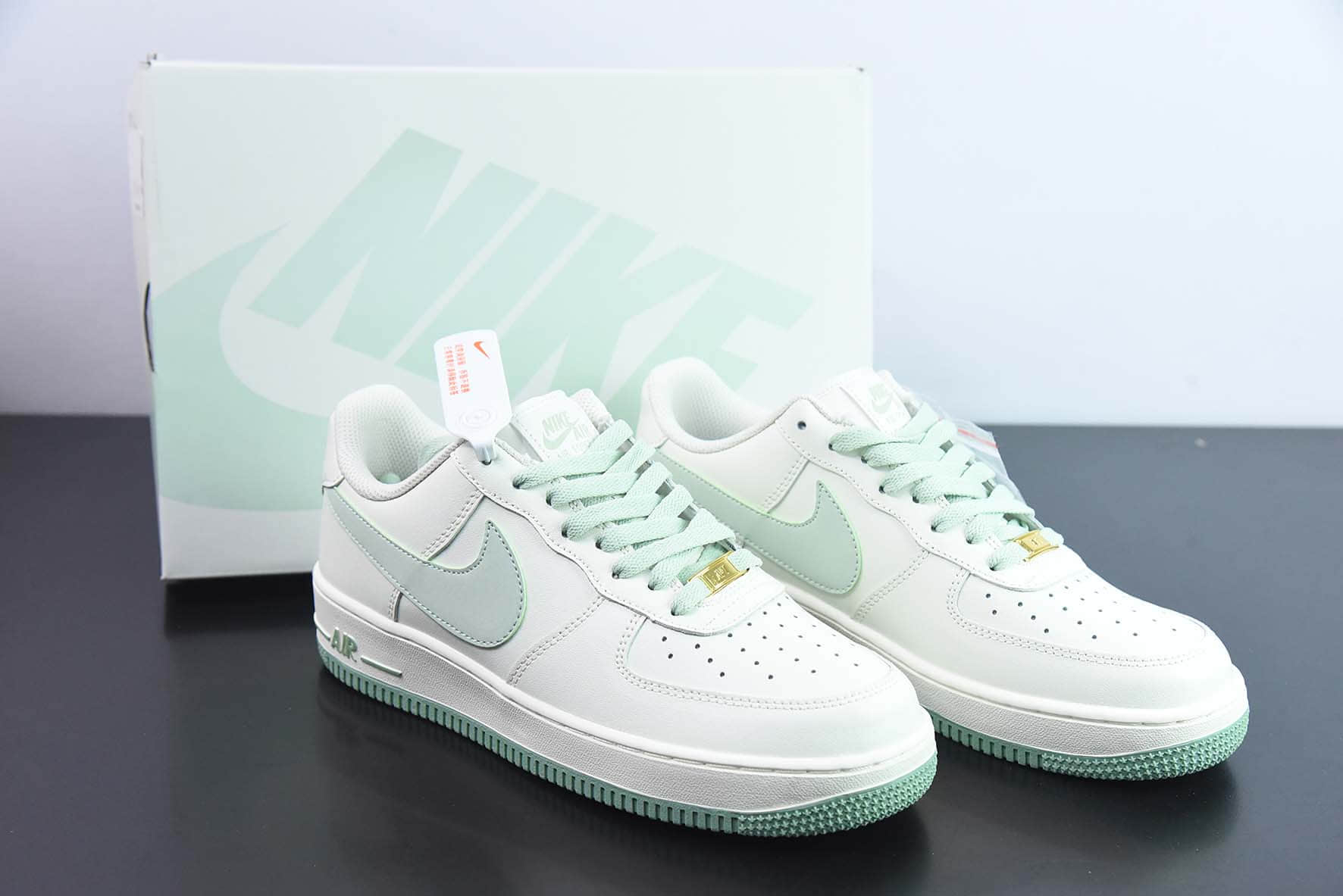 耐克Nike Air Force 1 Low '07 草绿大勾低帮空军一号休闲板鞋纯原版本 货号：SP0758-029 