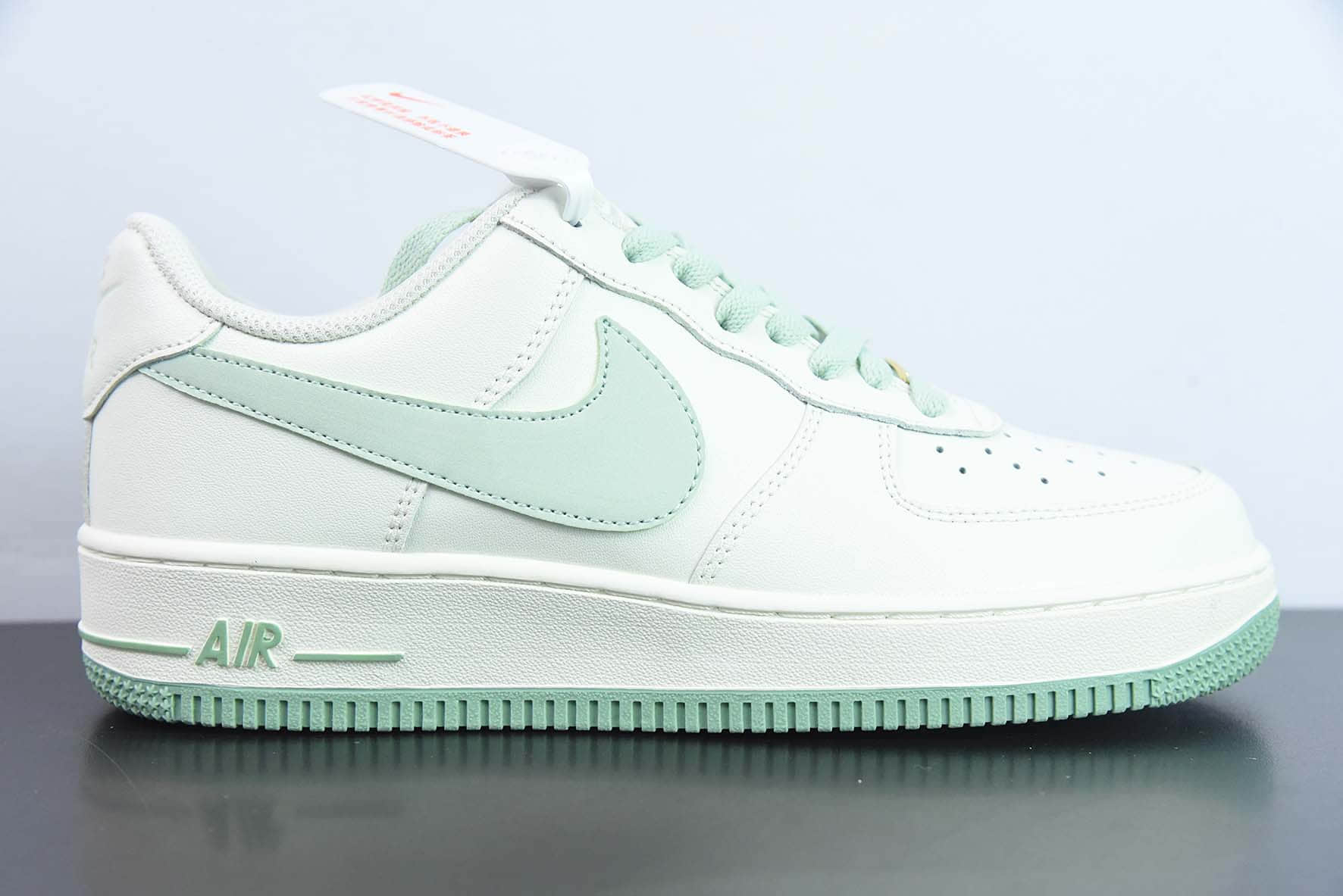 耐克Nike Air Force 1 Low '07 草绿大勾低帮空军一号休闲板鞋纯原版本 货号：SP0758-029 