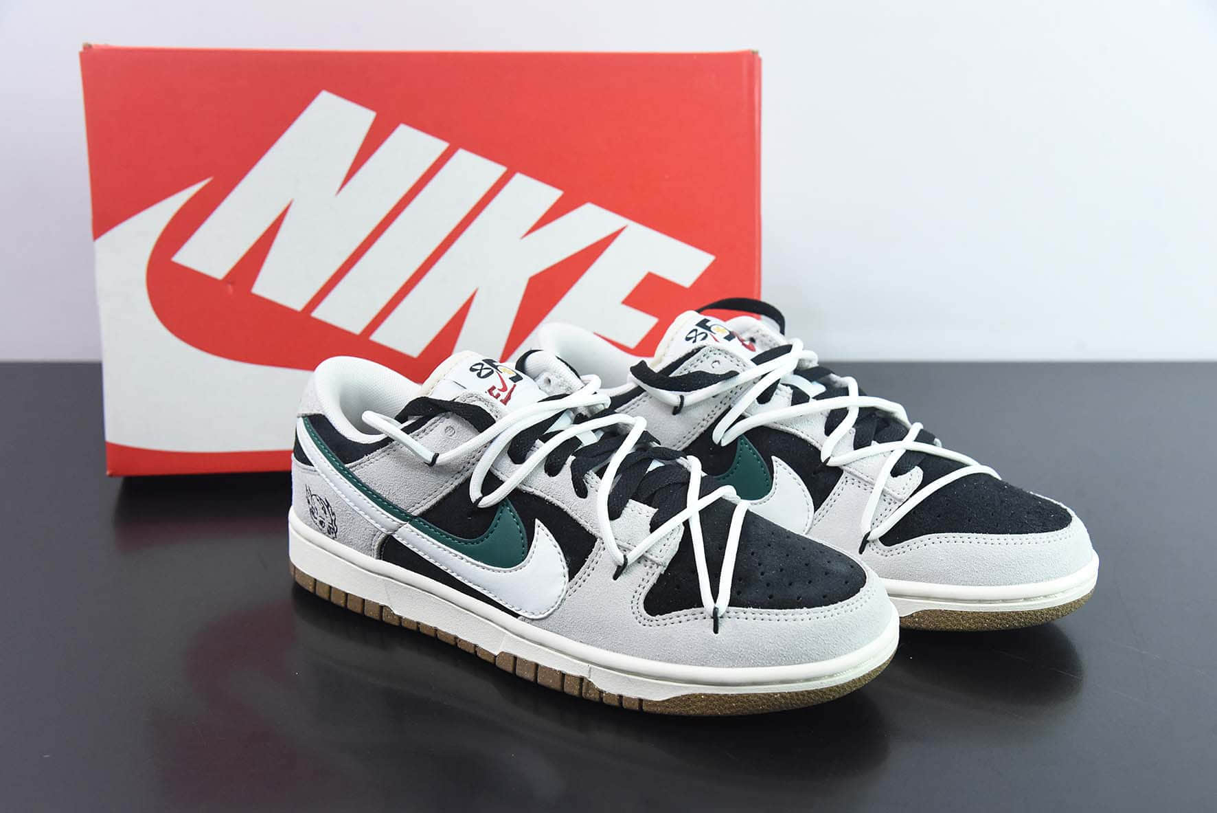 耐克Nike SB Dunk Low 85 白绿双勾绑带 SB低帮运动休闲板鞋纯原版本 货号：DO9457-134