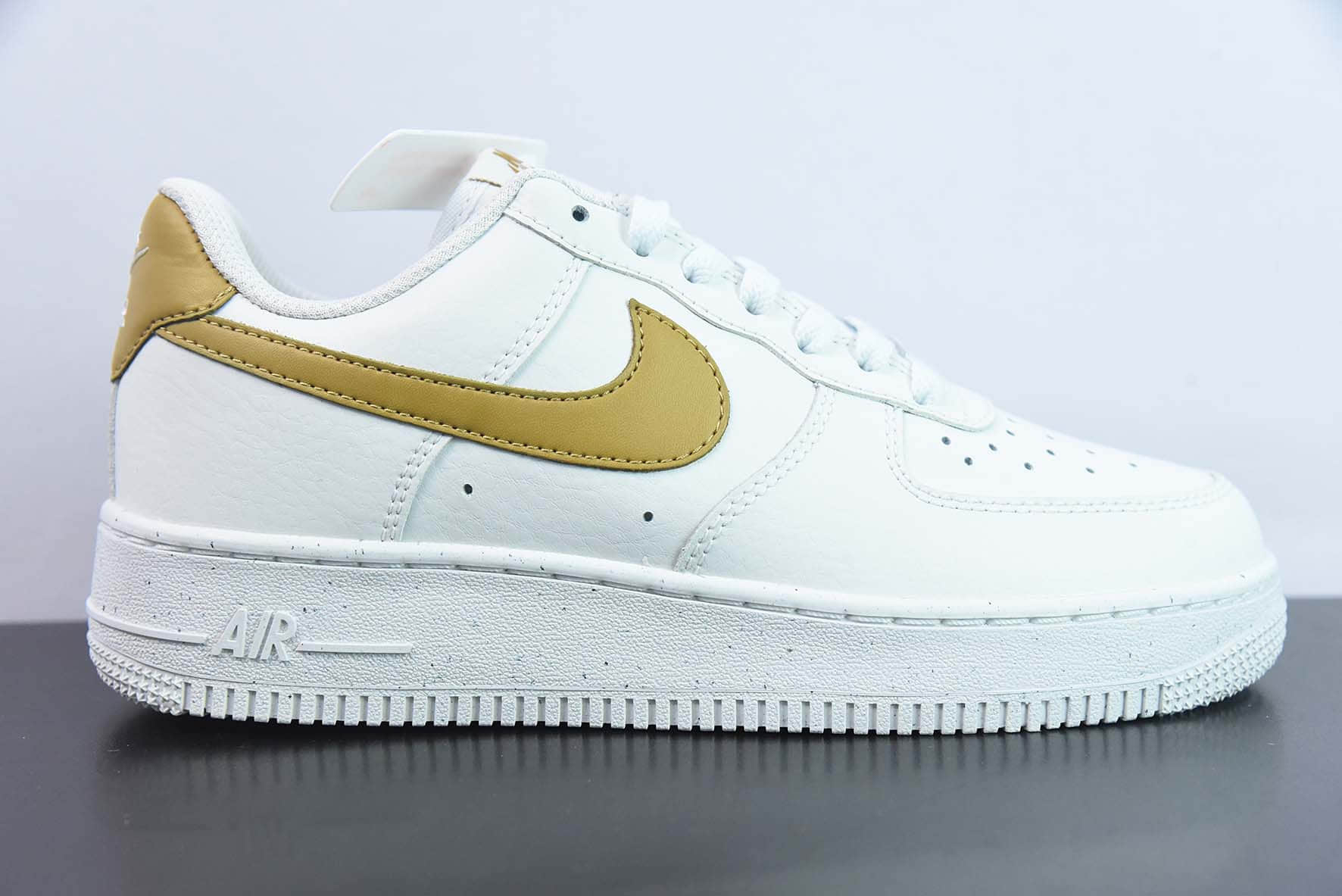 耐克Nike Air Force 1 '07 Low 白金空军一号低帮休闲板鞋纯原版本 货号：DV3808-101 