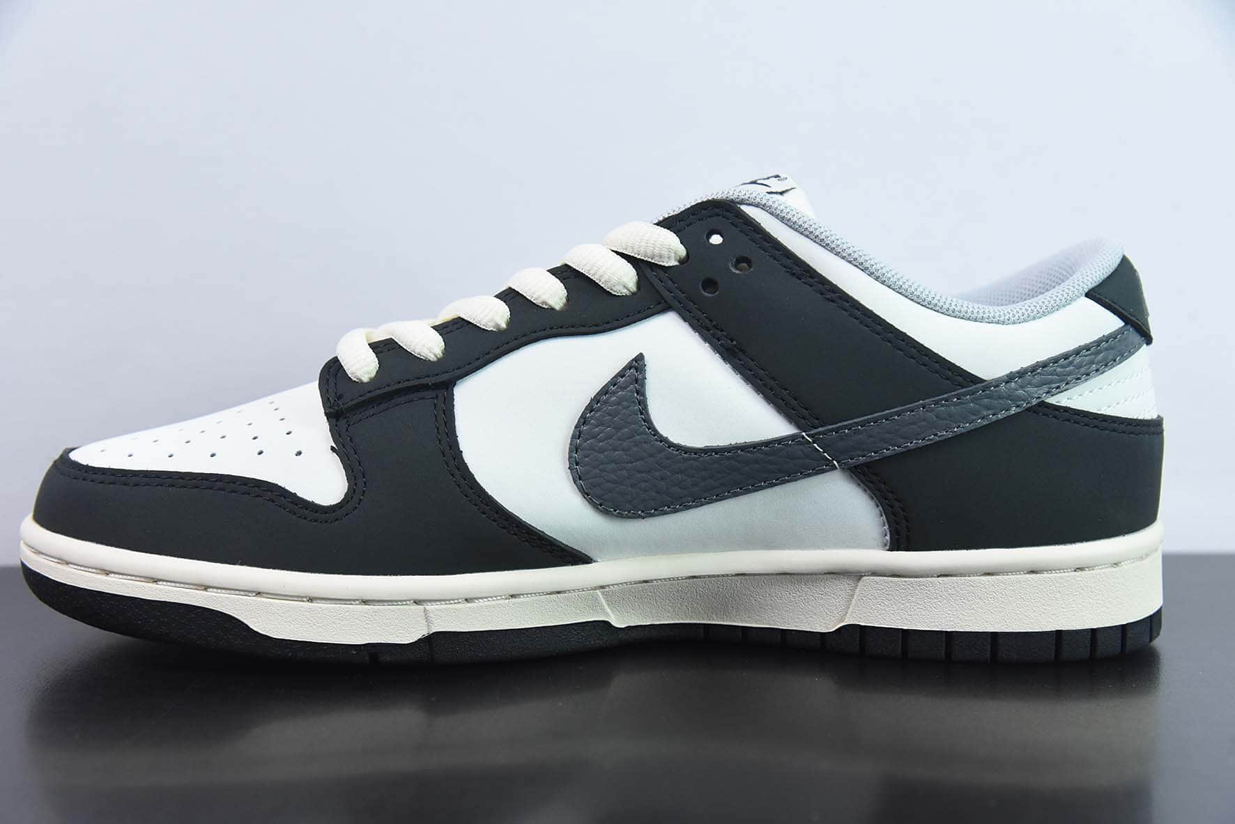 耐克Nike SB Dunk Low大友克洋联名款黑灰SB低帮休闲滑板鞋纯原版本 货号：DD0302-256 