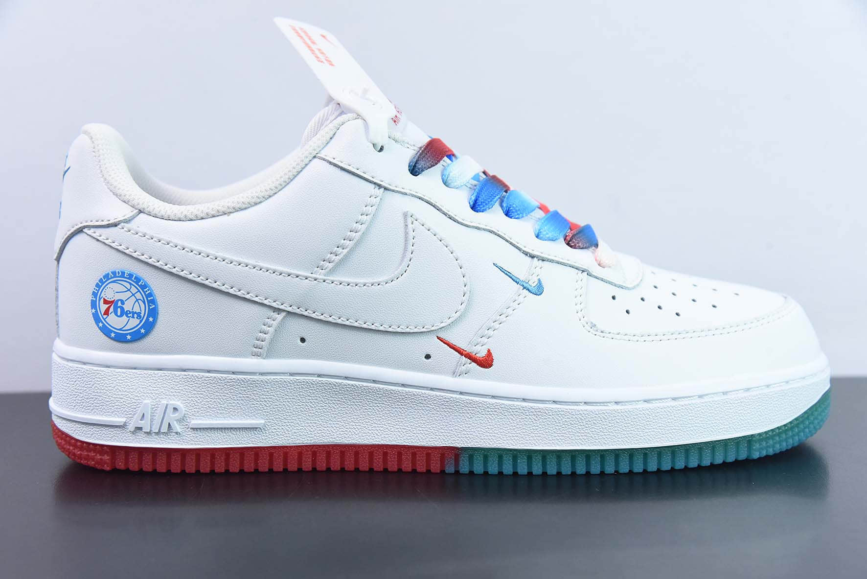 耐克Nike Air Force 1’07 Low 白天蓝红迷你双钩子空军一号低帮休闲板鞋纯原版本 货号：AI5958-300 