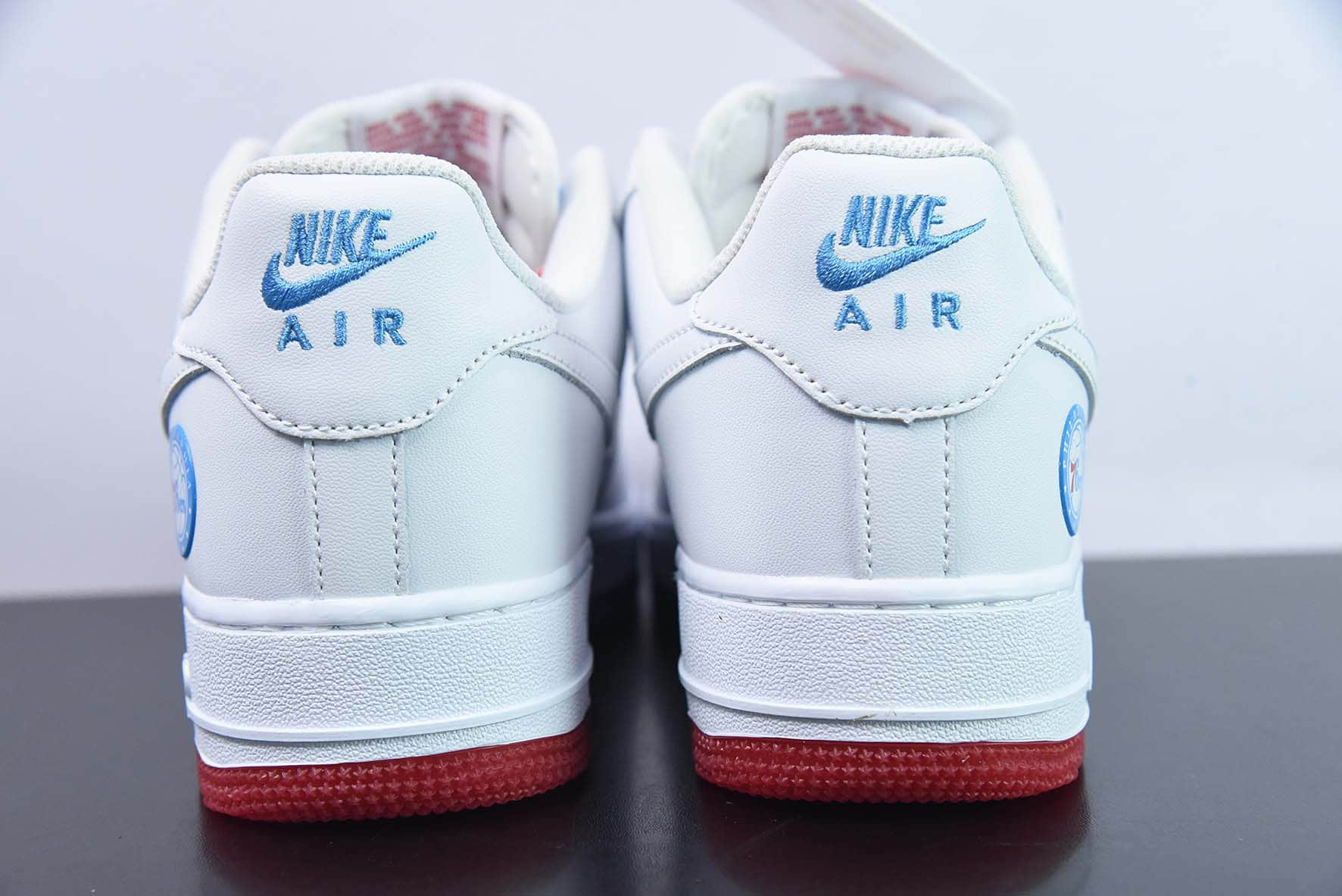 耐克Nike Air Force 1’07 Low 白天蓝红迷你双钩子空军一号低帮休闲板鞋纯原版本 货号：AI5958-300 