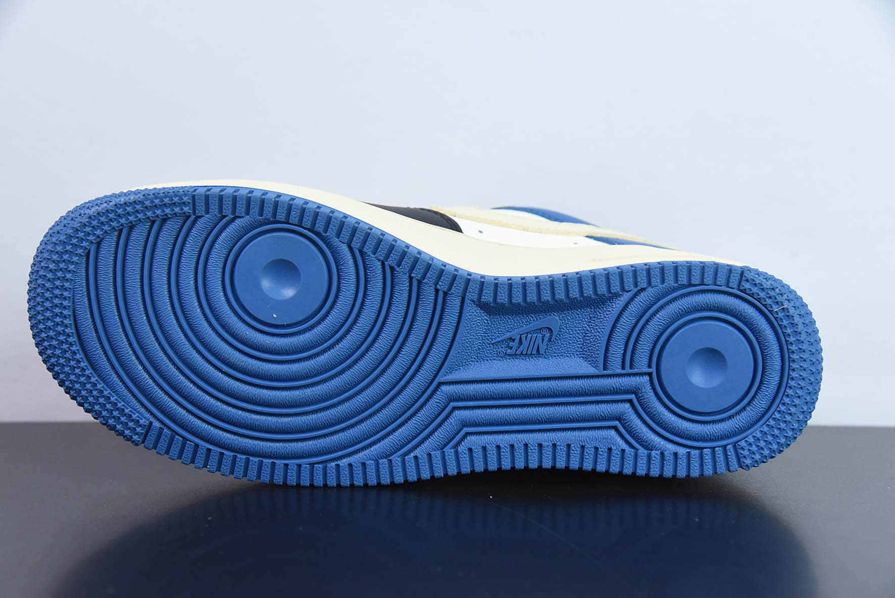 耐克Nike Air Force 1 '07 Low “LV联名--克莱因蓝”空军一号低帮休闲板鞋纯原版本 货号：BS9055-728