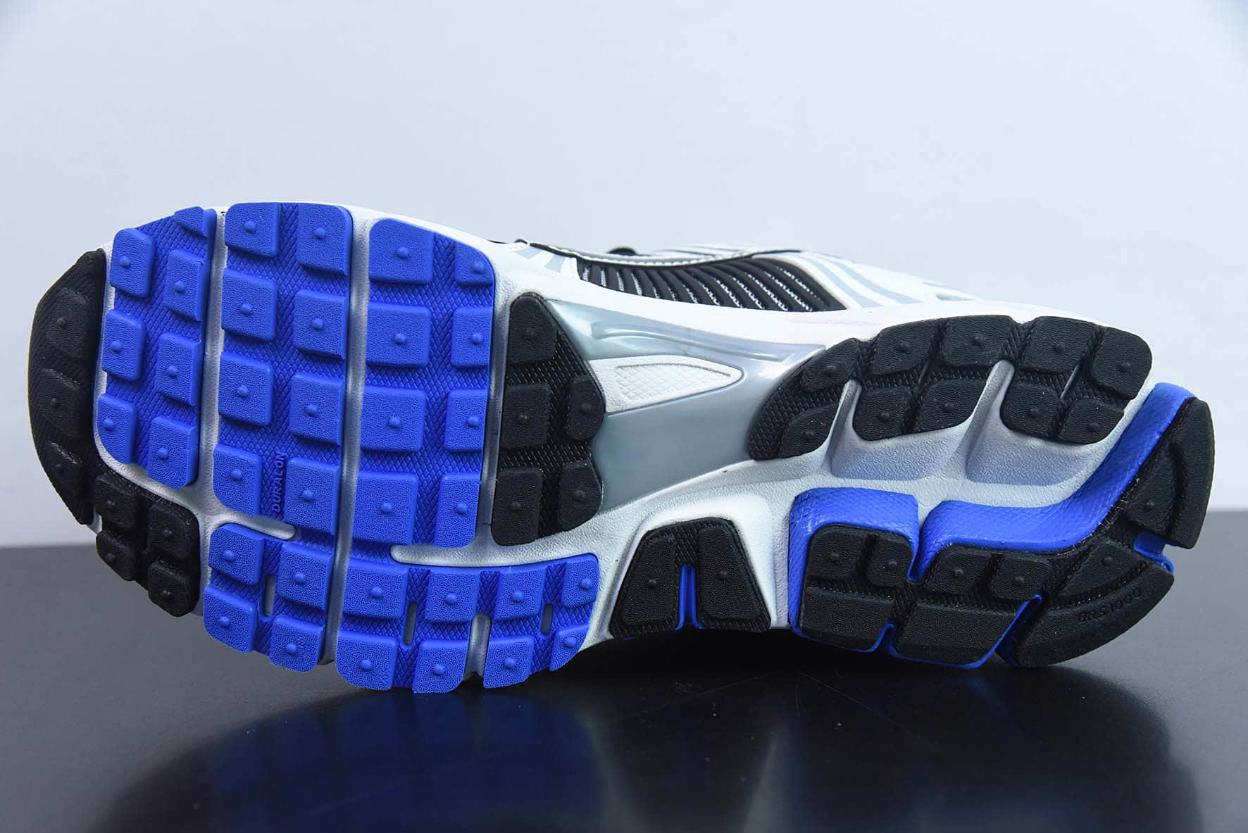 耐克Nike Zoom Vomero 5 SP 佛莫罗5代系列黑蓝经典复古休闲运动慢跑鞋纯原版本 货号：CI1694-100