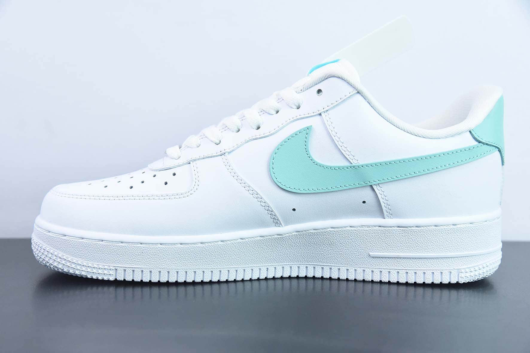 耐克Nike Air Force 1 白浅绿空军一号运动板鞋纯原版本 货号：DD8959-113