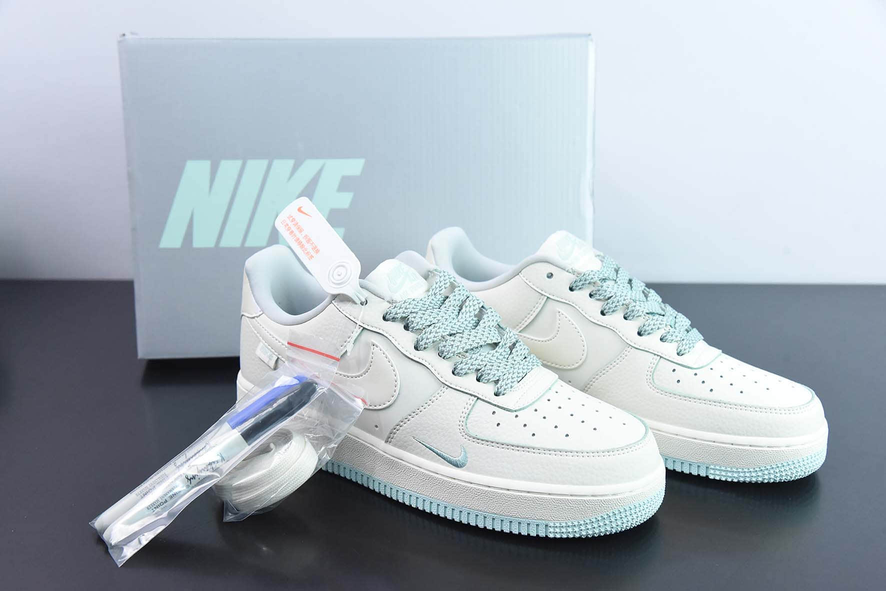 耐克Nike Air Force 1 Low '07 “冰蓝珠光”小勾空军一号低帮休闲板鞋纯原版本 货号：DD9915-688