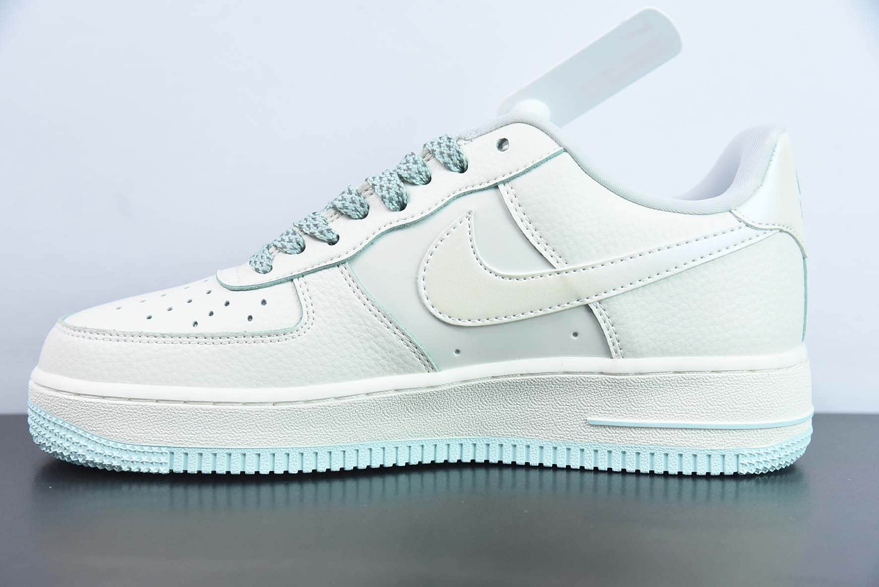 耐克Nike Air Force 1 Low '07 “冰蓝珠光”小勾空军一号低帮休闲板鞋纯原版本 货号：DD9915-688