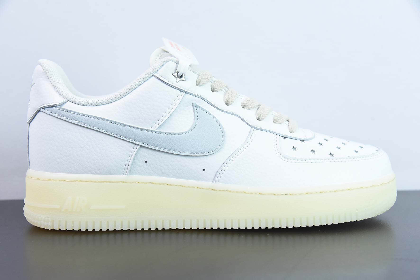 耐克Nike Air Force 1 Low AF1空军一号星星做旧低帮板鞋纯原版本 货号：FD0793-100 