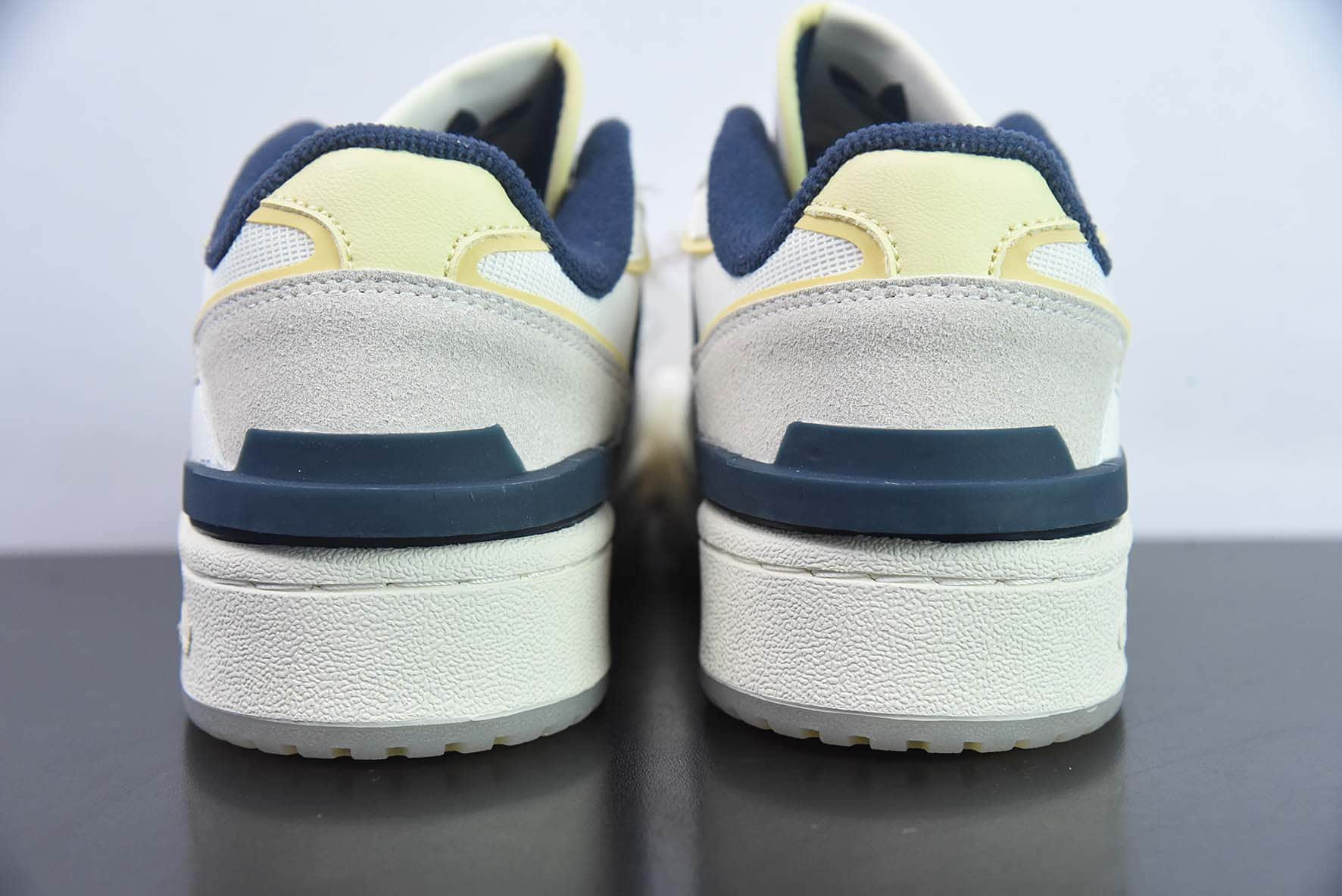 阿迪达斯Adidas Forum 84 Low 阿迪84白蓝人气单品低帮经典复古篮球鞋纯原版本 货号：GX4121