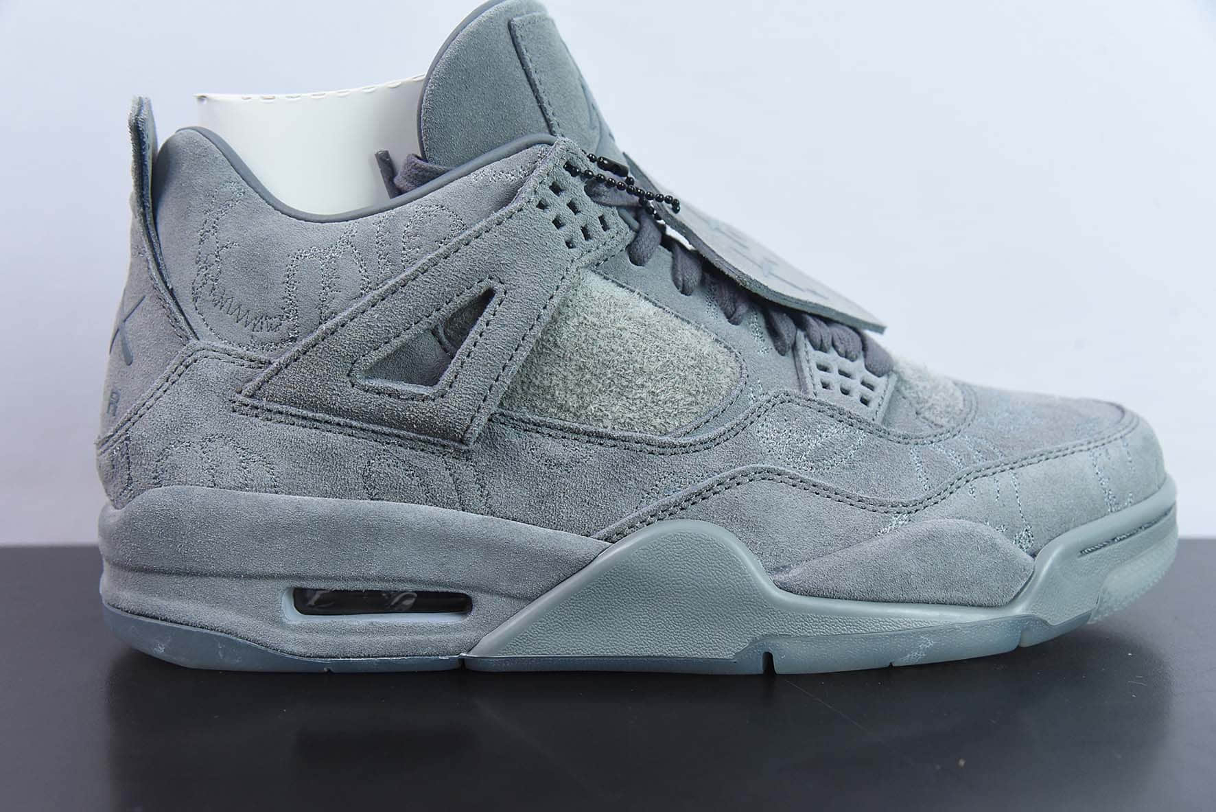 乔丹Air Jordan 4 X Kaws 联名款灰麂皮低帮男子文化篮球鞋纯原版本 货号：930155-003