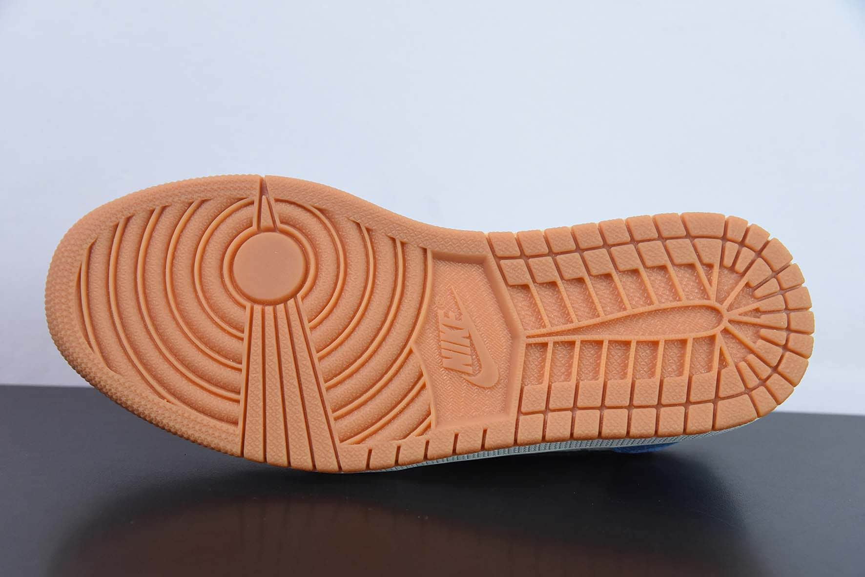 乔丹Air Jordan 1 Low AJ1 乔1黑白蓝爆裂纹低帮文化篮球鞋纯原版本 货号：DZ0791-102 