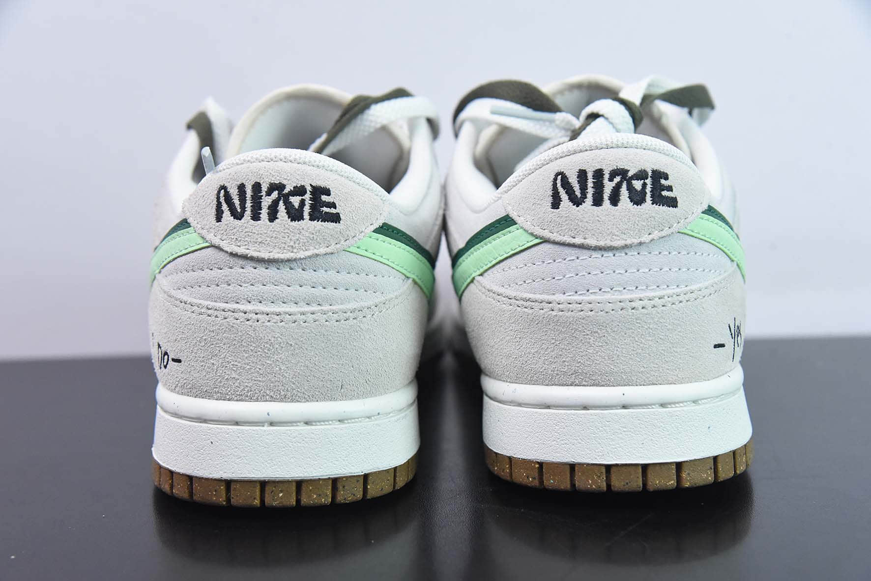 耐克Nike SB Dunk Low 85 草绿双勾 SB低帮运动休闲板鞋纯原版本 货号：DO9457-141