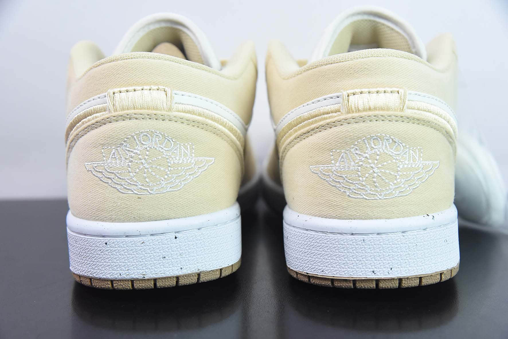 乔丹Air Jordan 1 Low AJ1白黄刺绣低帮复古文化篮球鞋纯原版本 货号：FN3722-701