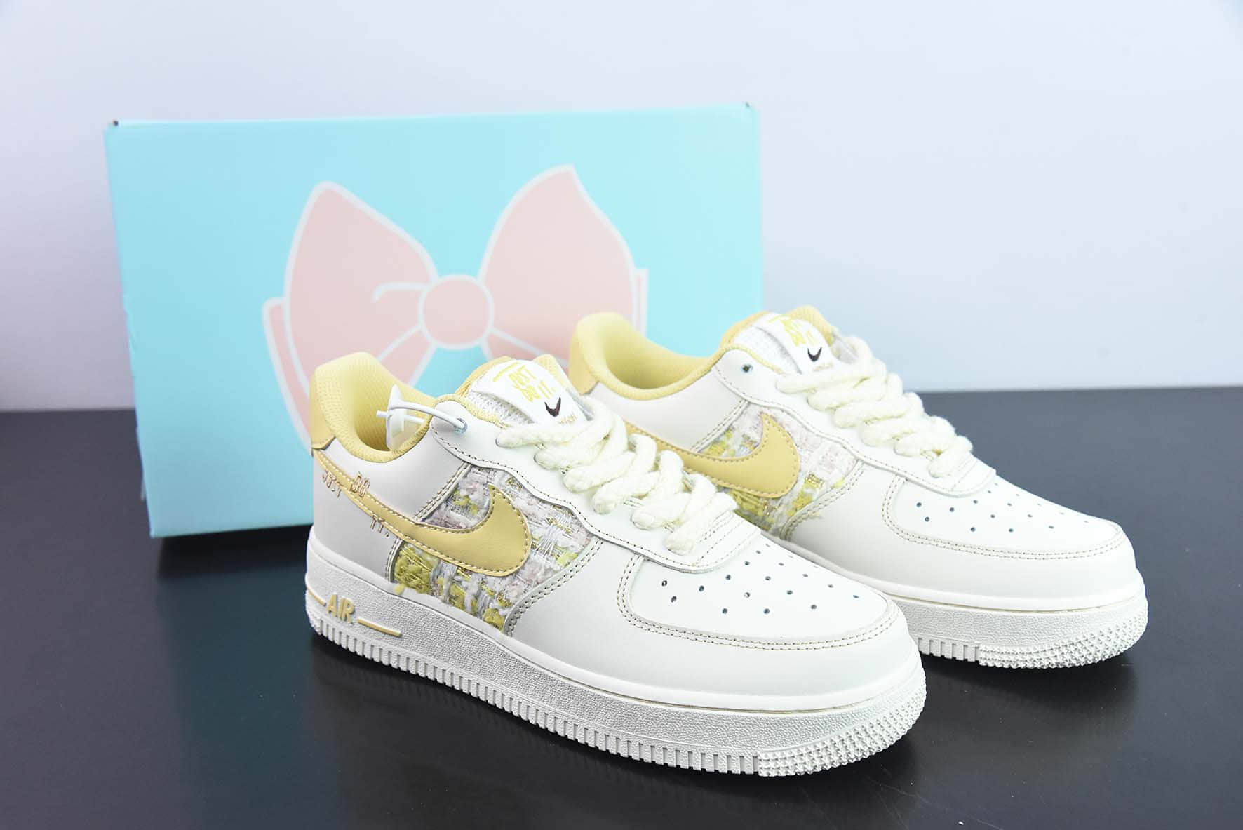 耐克Nike Air Force 1’07 LowJUST DO IT米白浅粉黄编织小香风空军一号经典低帮百搭休闲运动板鞋纯原版本 货号：FJ7740-016 