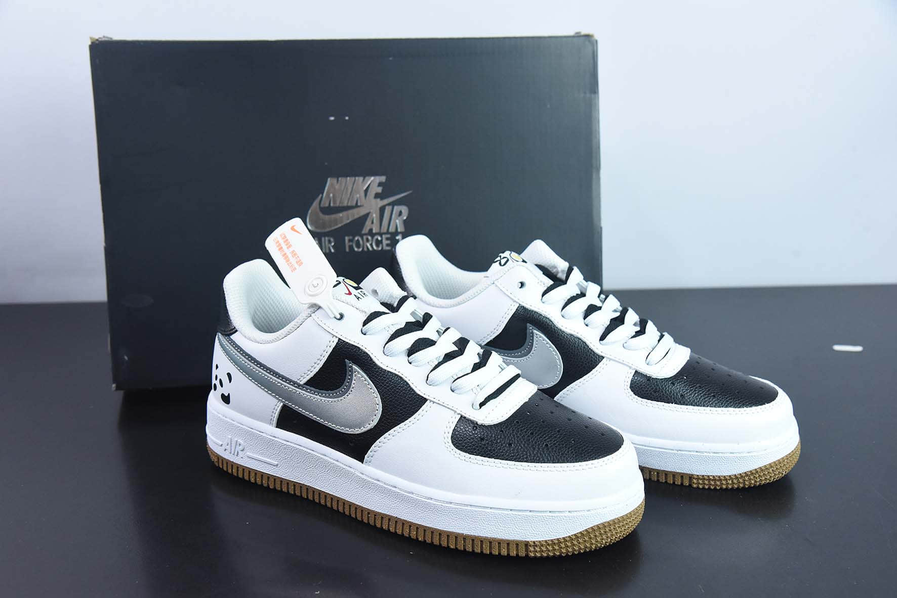 耐克Nike Air Force 1'07 Low 双勾熊猫空军一号低帮休闲板鞋纯原版本 货号：DX6065-101 