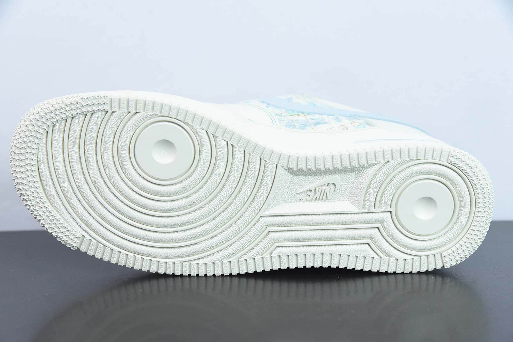 耐克Nike Air Force 1 AF1 米白蓝小香风空军一号低帮休闲板鞋纯原版本 货号：FJ7740-015