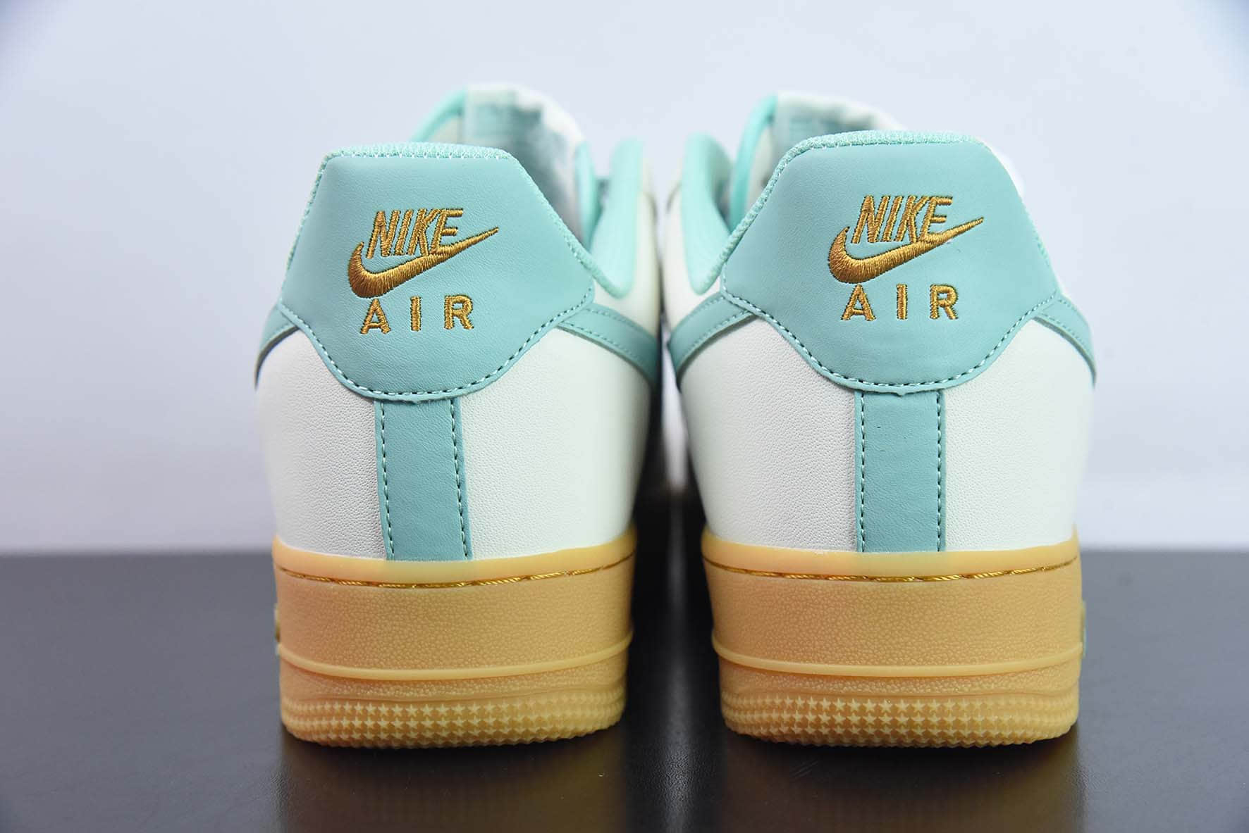 耐克Nike Air Force 1'07 LowMilky WhiteMintGum皮革奶白薄荷绿生胶底空军一号低帮休闲板鞋纯原版本 货号：XC2351-055