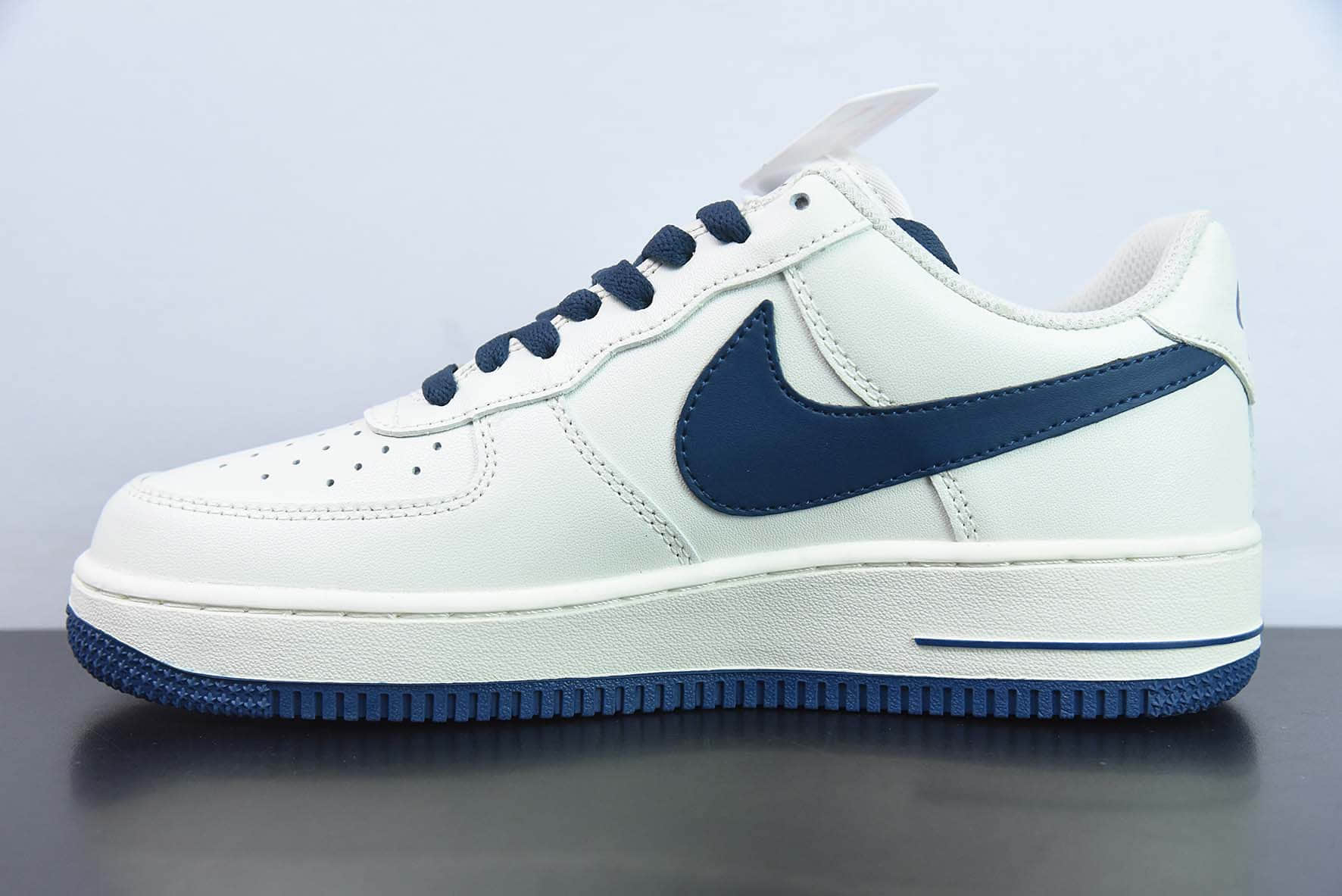 耐克Nike Air Force 1 Low '07 深蓝大勾低帮空军一号休闲板鞋纯原版本 货号：SP0758-026 