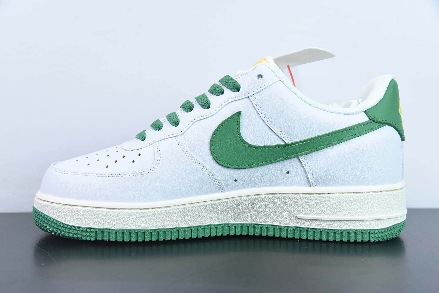 耐克NIke Air Force 1 '07 Low “Super PUMA联名--米白碧玉”空军一号低帮休闲板鞋纯原版本 货号：BS9055-721 