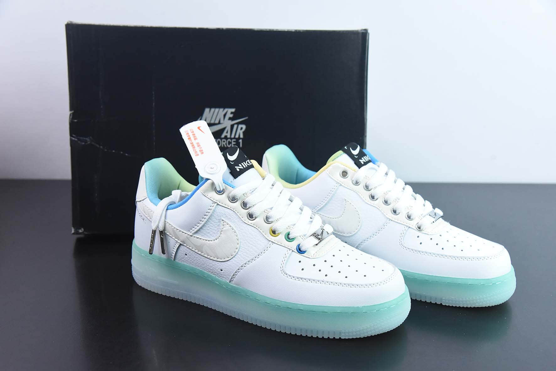 耐克Nike Air Force 1 Low Unlock YOUR SPACE 创意空间主题空军一号低帮运动休闲板鞋纯原版本 货号：FJ7066-114