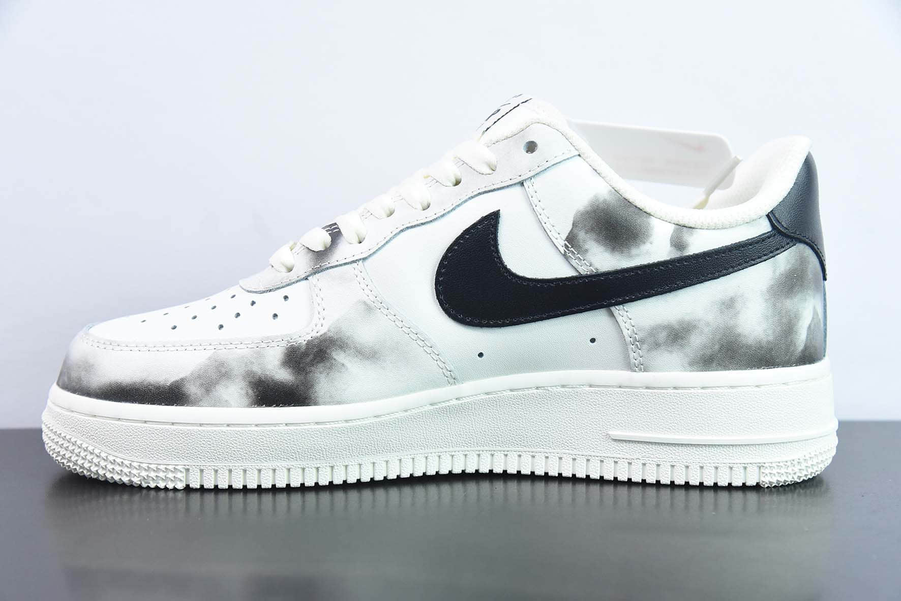 耐克Nike Air Force 1 '07 Low 中国风涂鸦山水画空军一号低帮休闲板鞋纯原版本 货号：BL1522-088