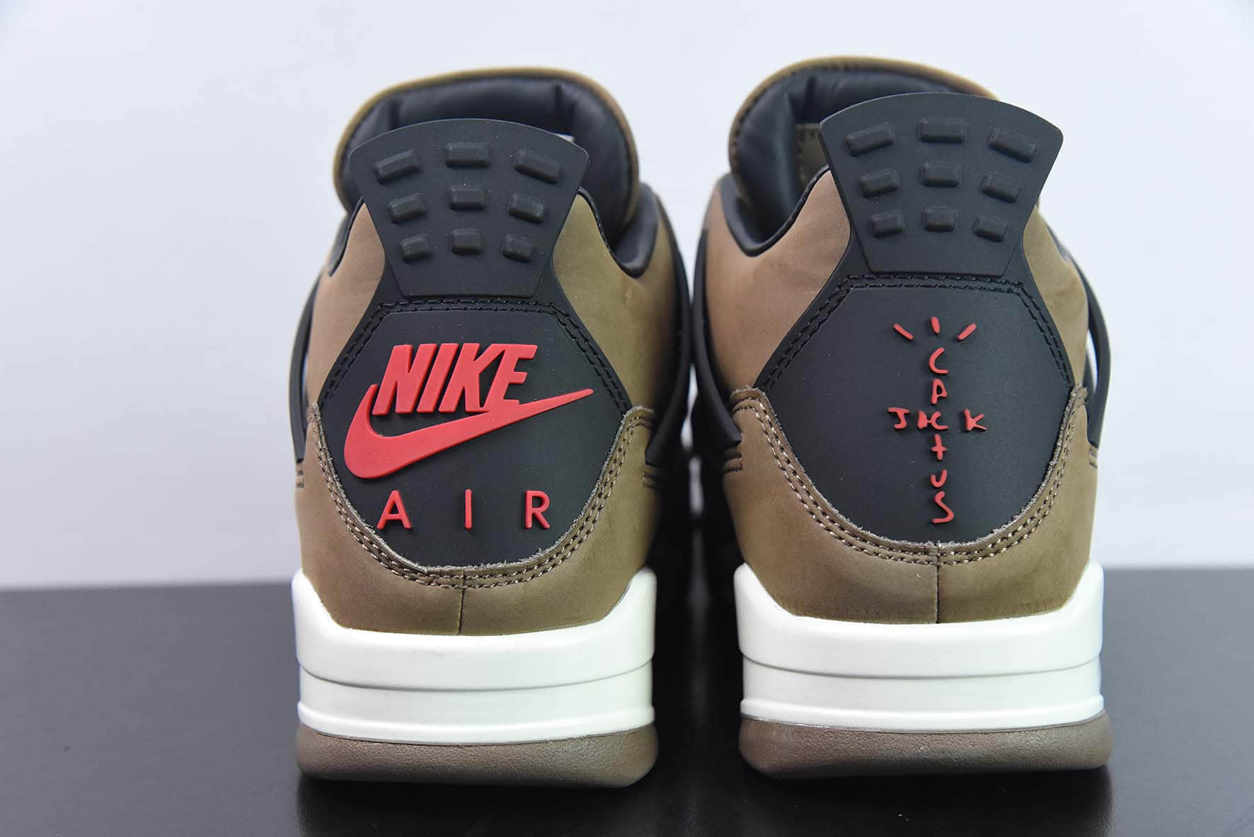 乔丹Air Jordan Travis Scott x Air Jordan 4 “Olive”TS联名深棕摩卡亲友限定男子文化篮球鞋纯原版本 货号：AJ4-882335