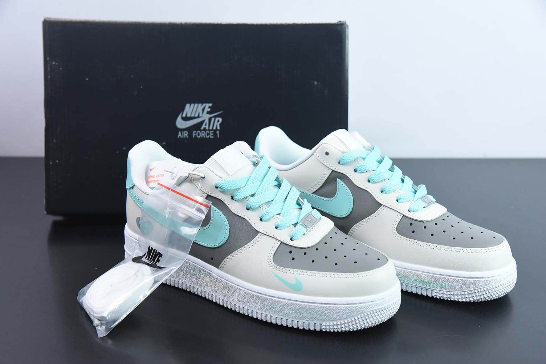 耐克Nike Air Force 1 灰蓝爱心空军一号低帮运动休闲板鞋纯原版本 货号：DD8959-100