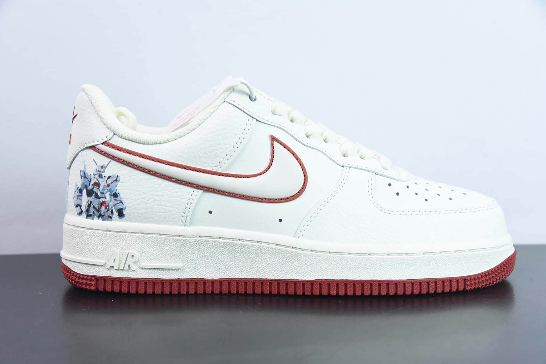 耐克Nike GUNDAM《机动战士高达》x Nike Air Force 1 07 LV8GUNDAM米白红高达空军一号经典百搭休闲运动板鞋纯原版本 货号：KK1256-658