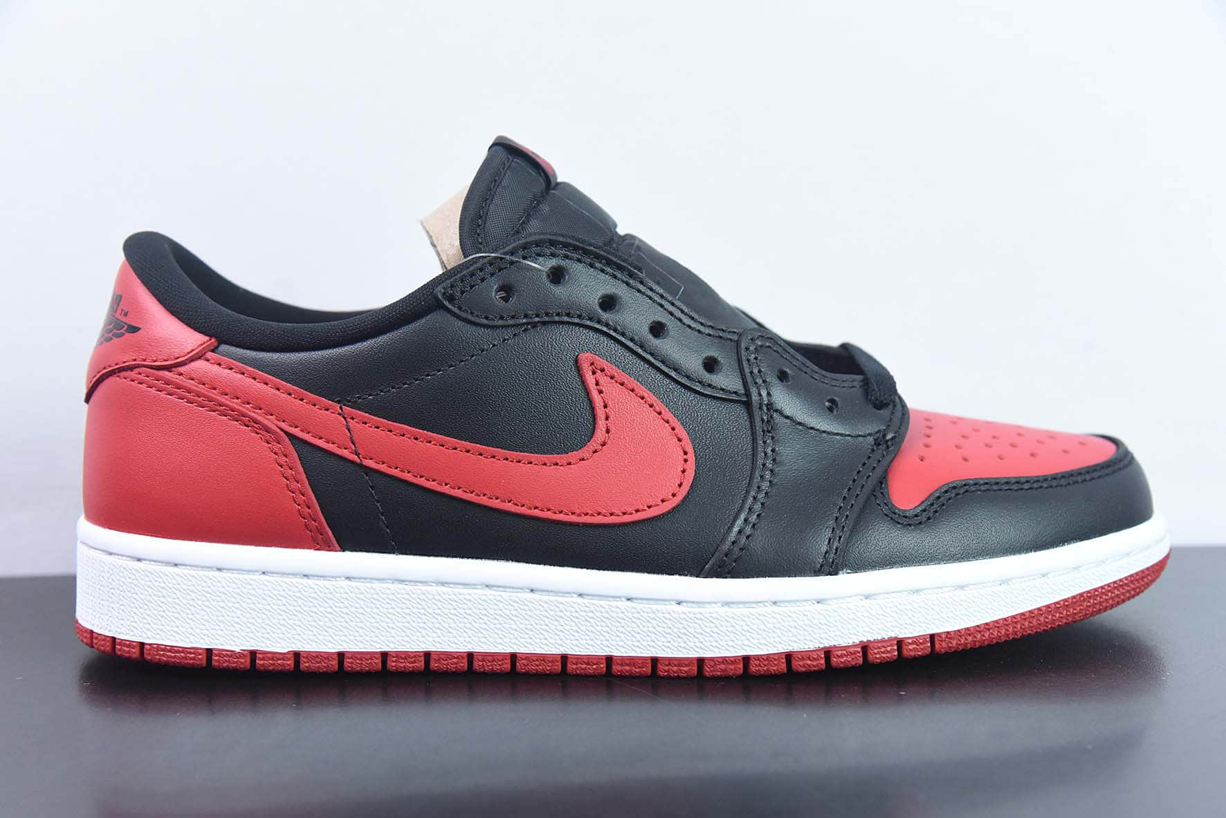 乔丹Air Jordan AJ1 Retro Low OG AJ1“黑红禁穿 ”低帮休闲板鞋纯原版本 货号：705329-001 