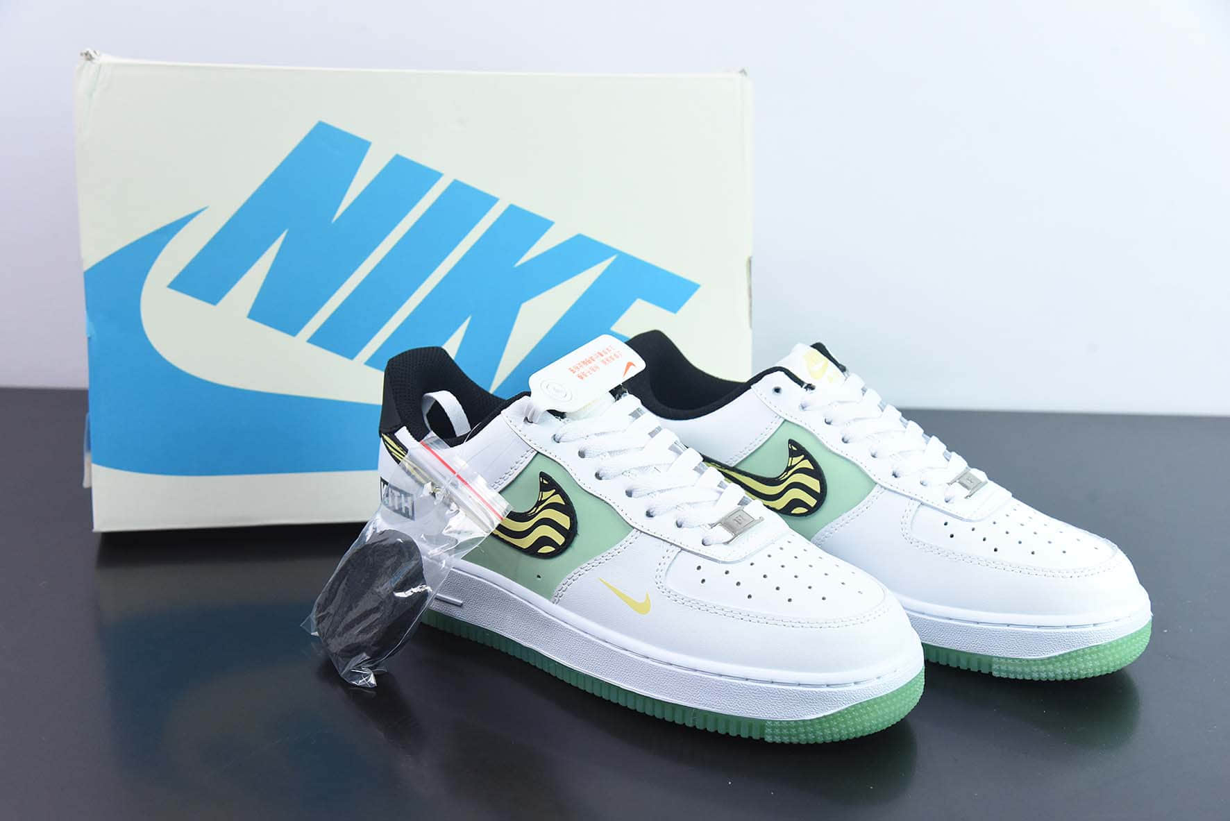 耐克NIke Air Force 1 '07 Low “KITH联名--青春荡漾”空军一号低帮休闲板鞋纯原版本 货号：BS9055-827