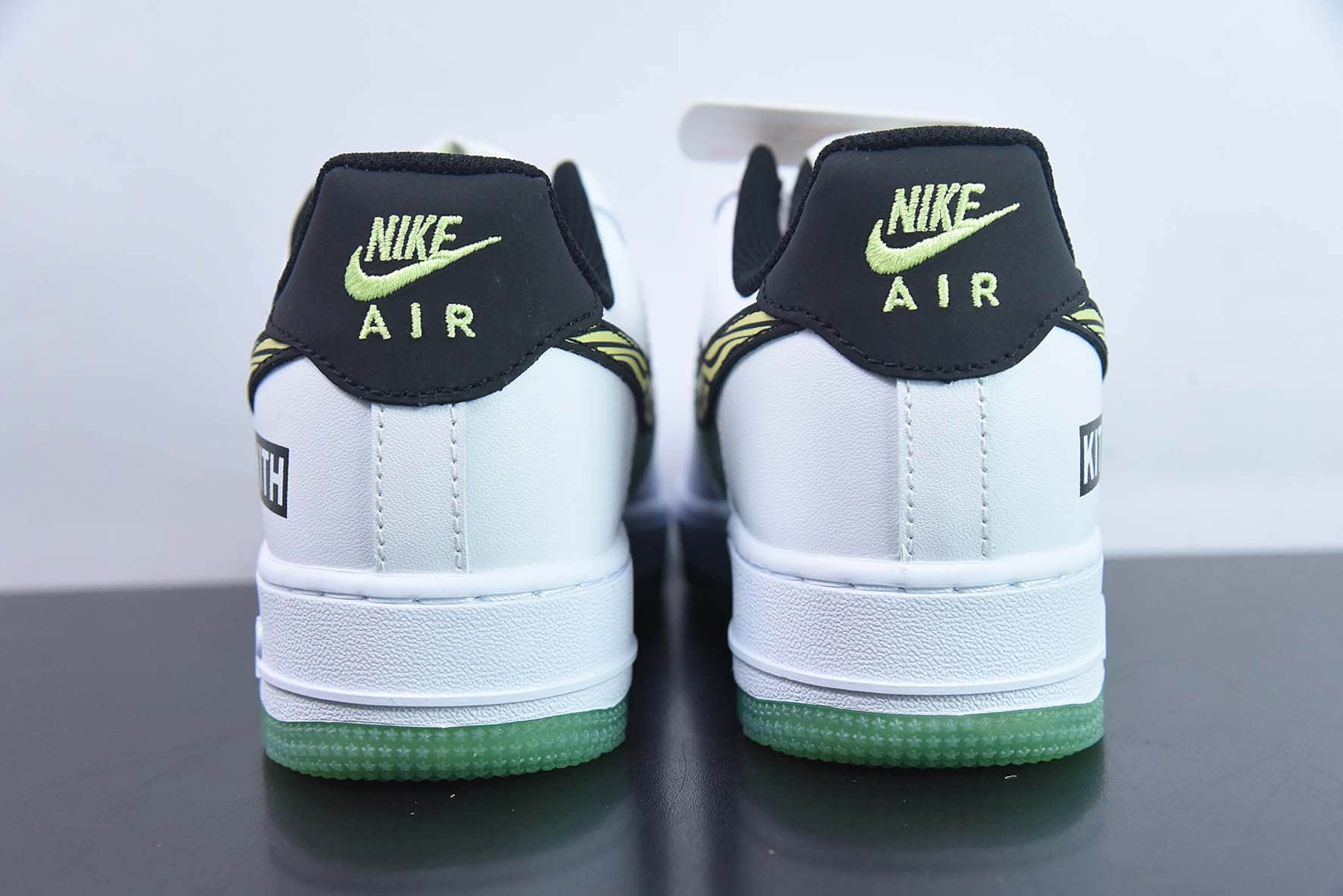 耐克NIke Air Force 1 '07 Low “KITH联名--青春荡漾”空军一号低帮休闲板鞋纯原版本 货号：BS9055-827