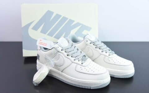 耐克Nike UNDEFEATED x Nike Air Force 1´07 LowBeigeGrey五道杠联名皮革米白浅灰空军一号经典低帮百搭休闲运动板鞋纯原版本 货号：UN1988-666