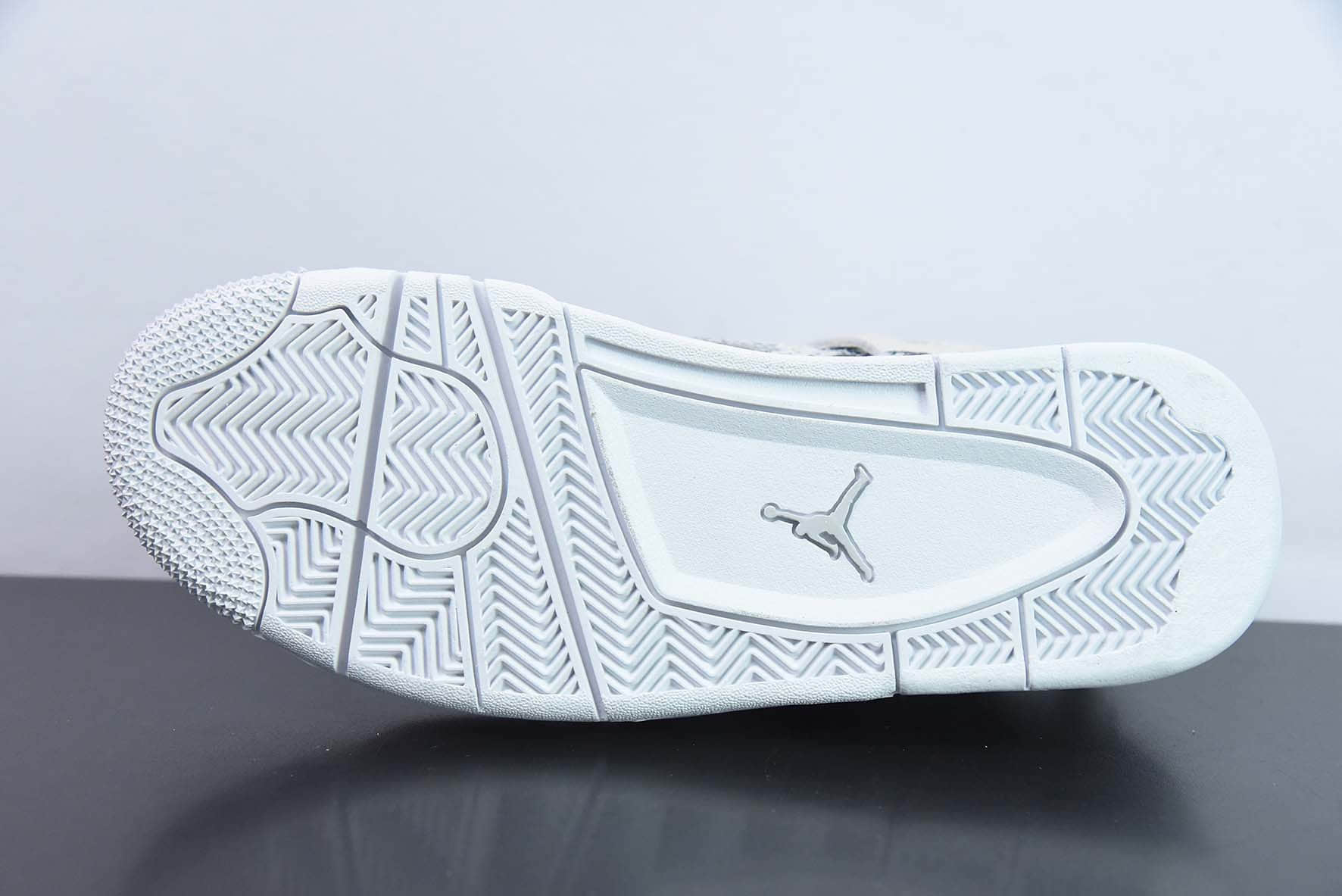 乔丹Air Jordan 4  Sneakeskin  AJ4乔4 蟒蛇纹文化篮球鞋纯原版本 货号：819139-030 