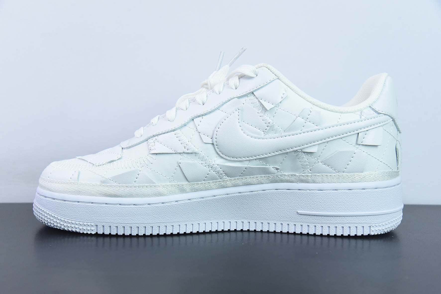 耐克Nike Billie Eilish x Nk Air Force 1'07 Low 碧梨联名全白碎布格子空军一号低帮休闲板鞋纯原版本 货号：DZ3674-100