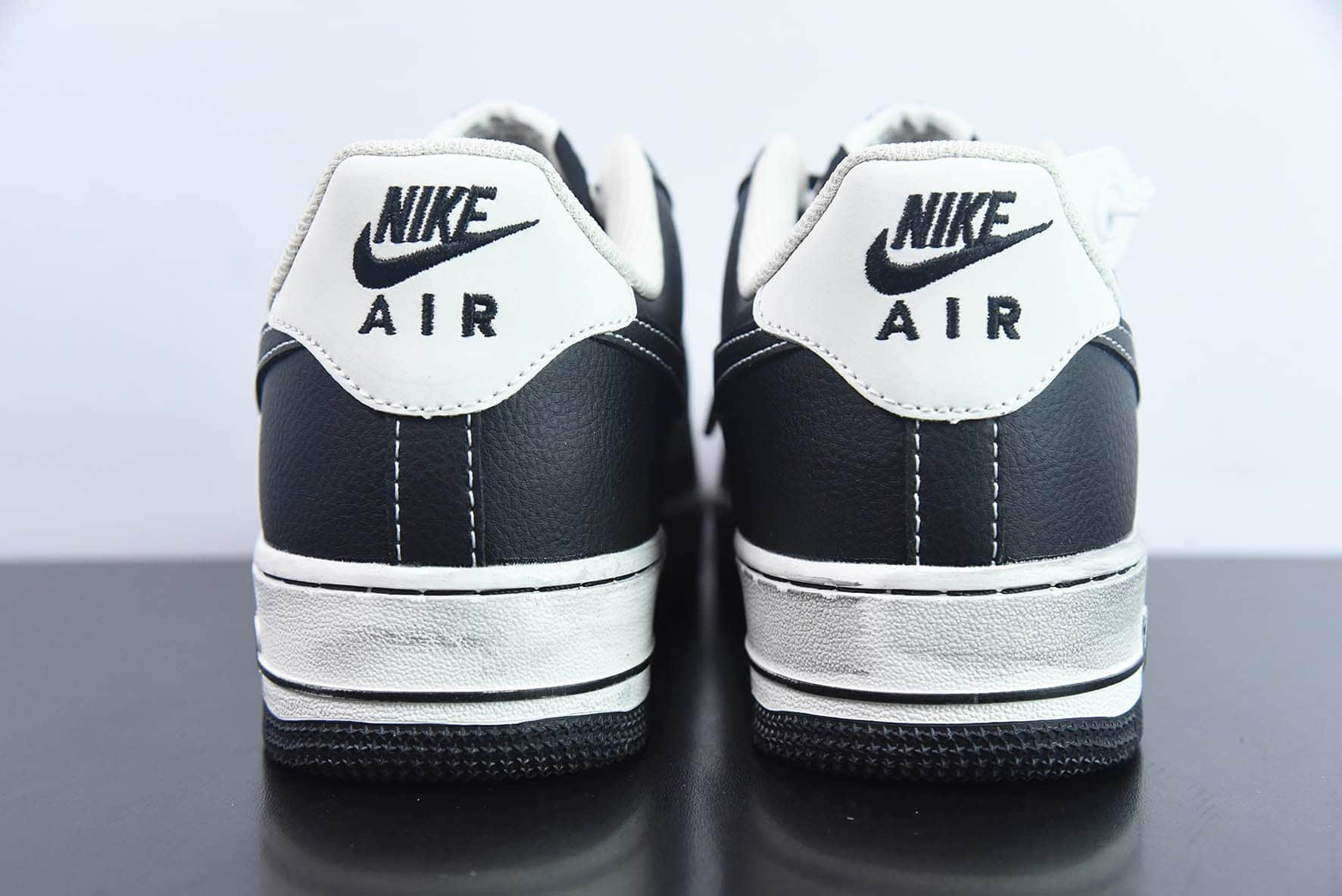 耐克Nike Air Force 1 Low '07 “做旧黑”空军一号低帮休闲板鞋纯原版本 货号：DB3301-088